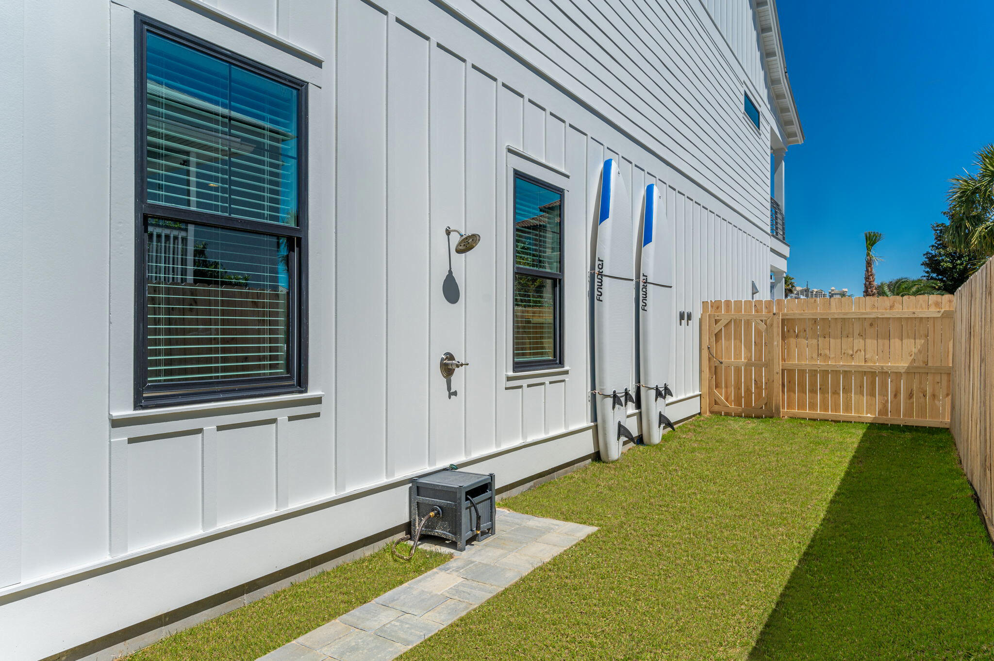 FRANGISTA BEACH 1ST ADDN - Residential