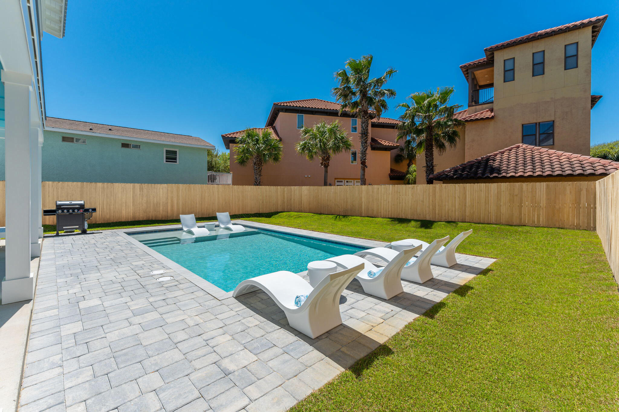 FRANGISTA BEACH 1ST ADDN - Residential