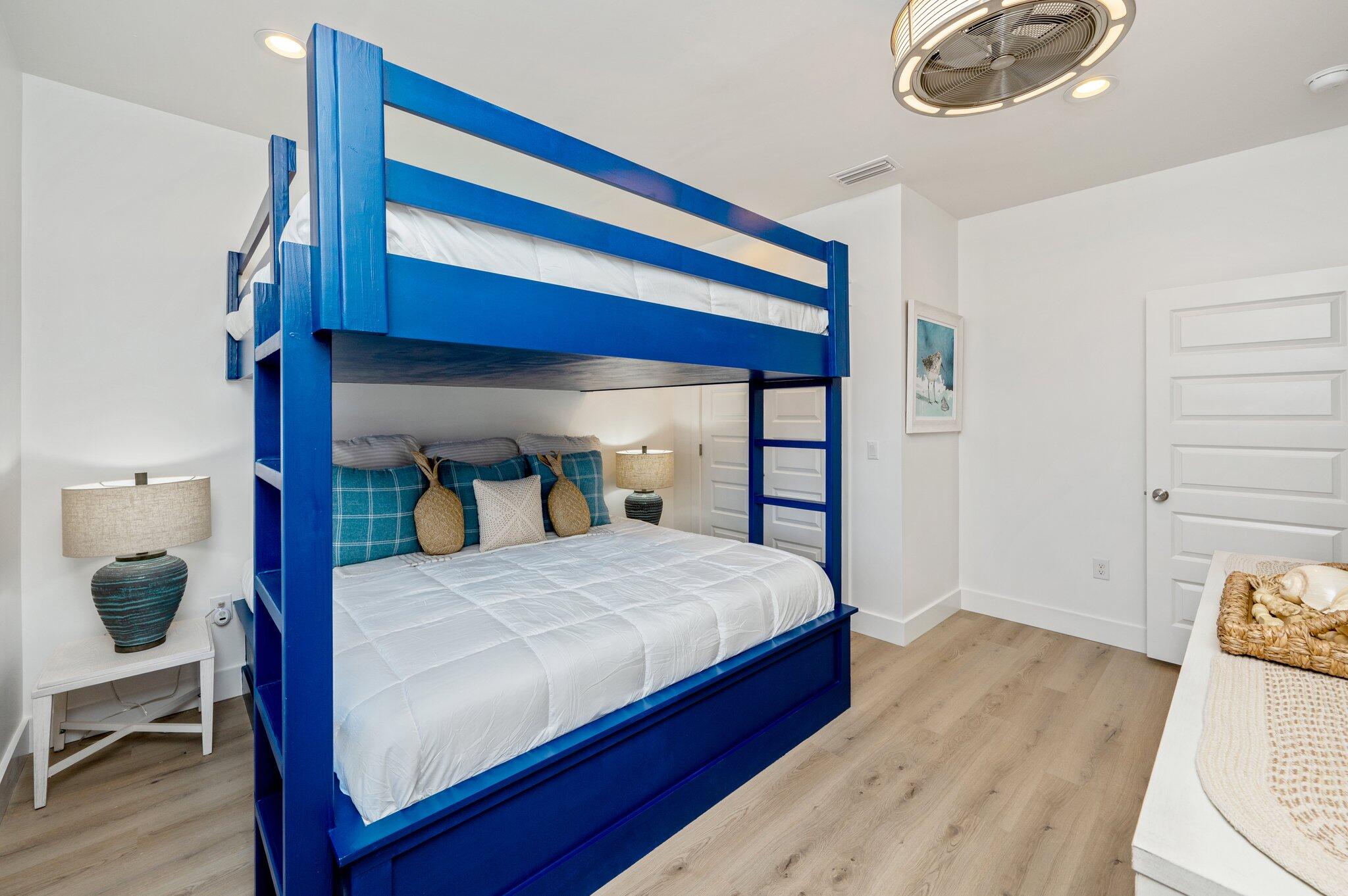 FRANGISTA BEACH 1ST ADDN - Residential