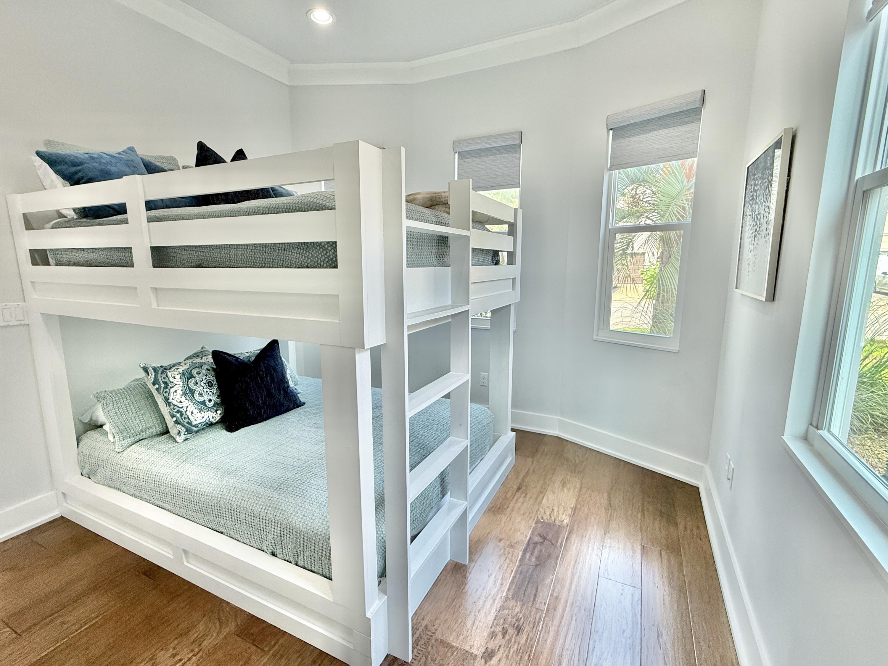 CALUSA BAY S/D - Residential
