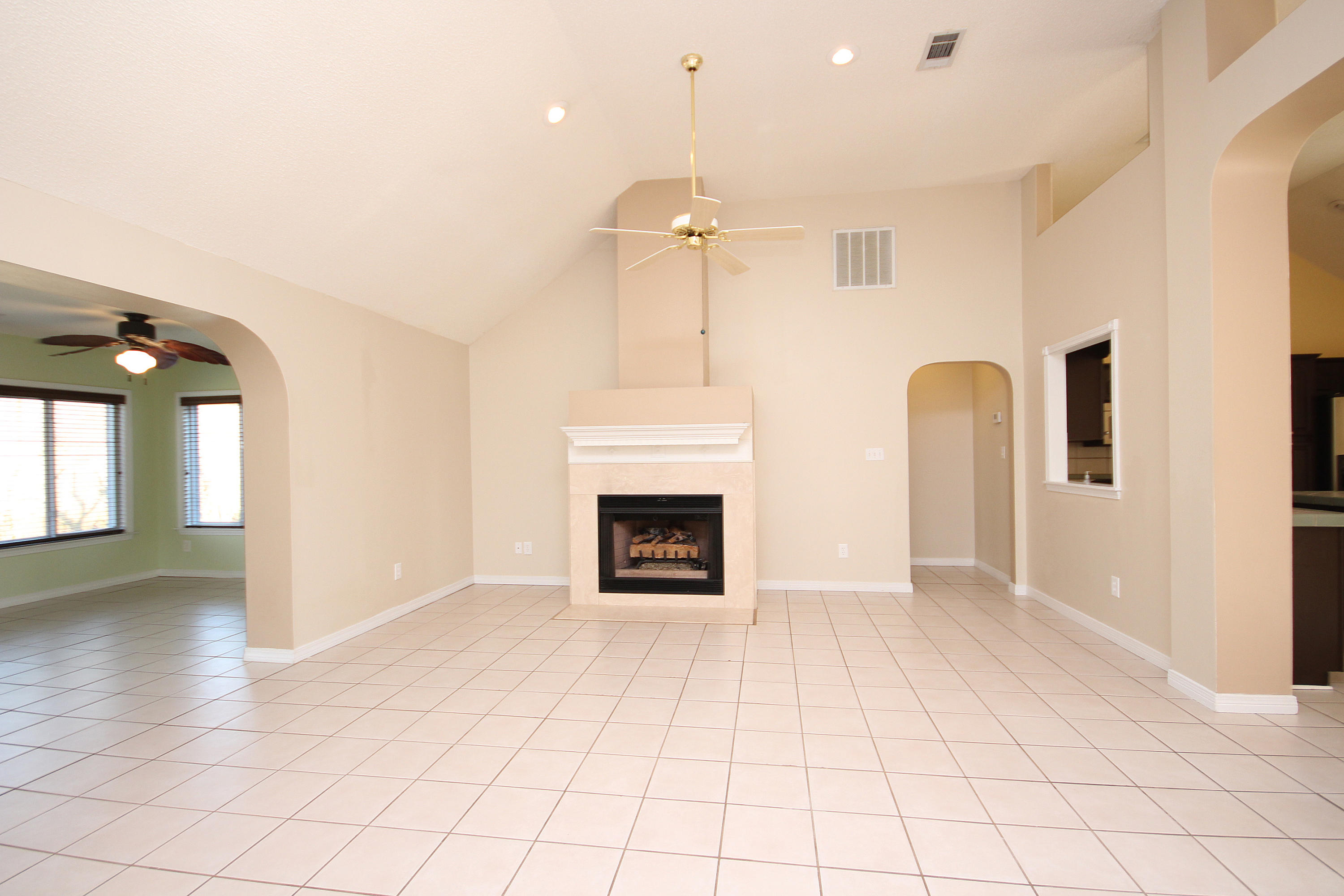 BRISTOL PARK - Residential Lease