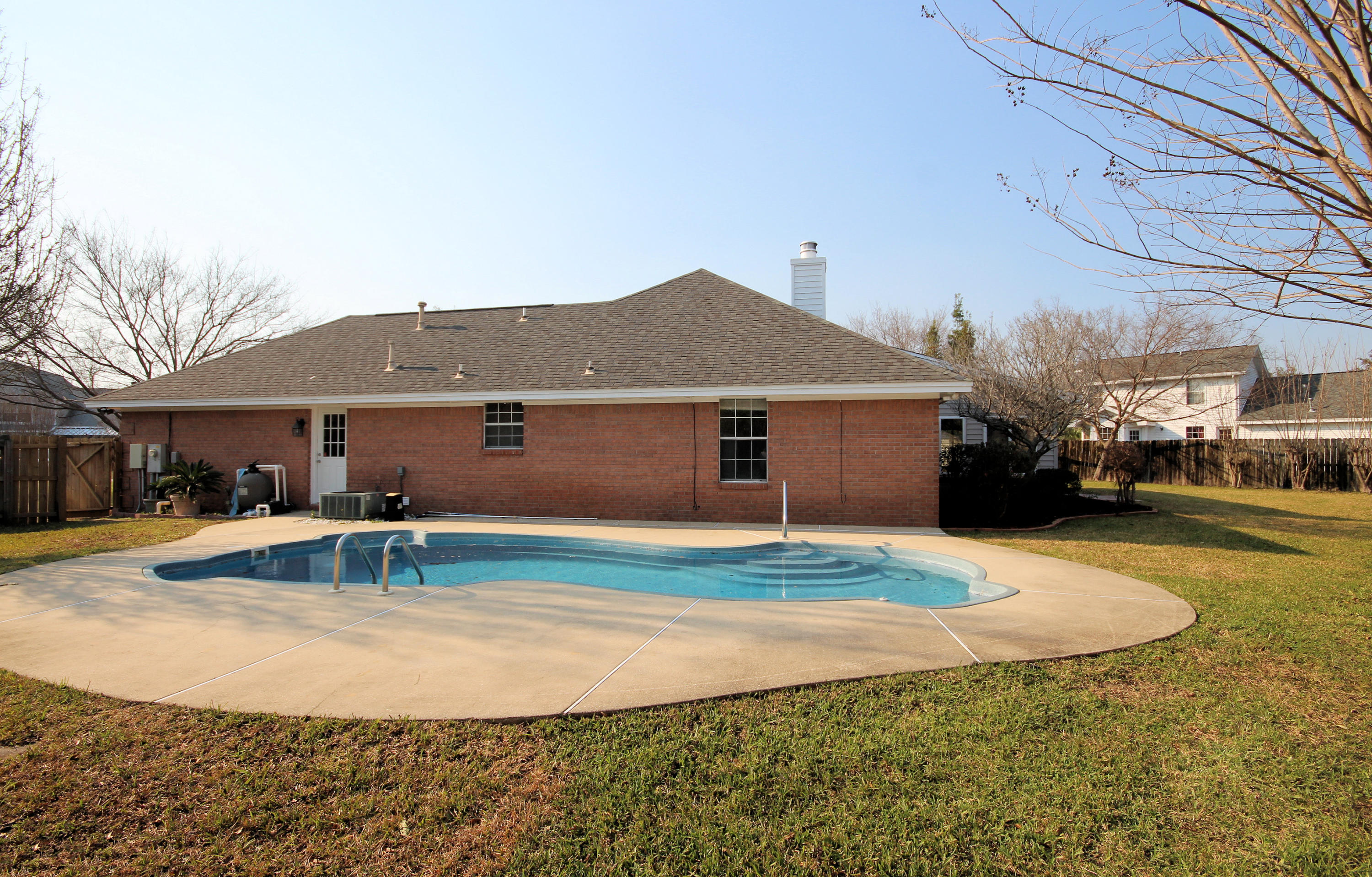 BRISTOL PARK - Residential Lease