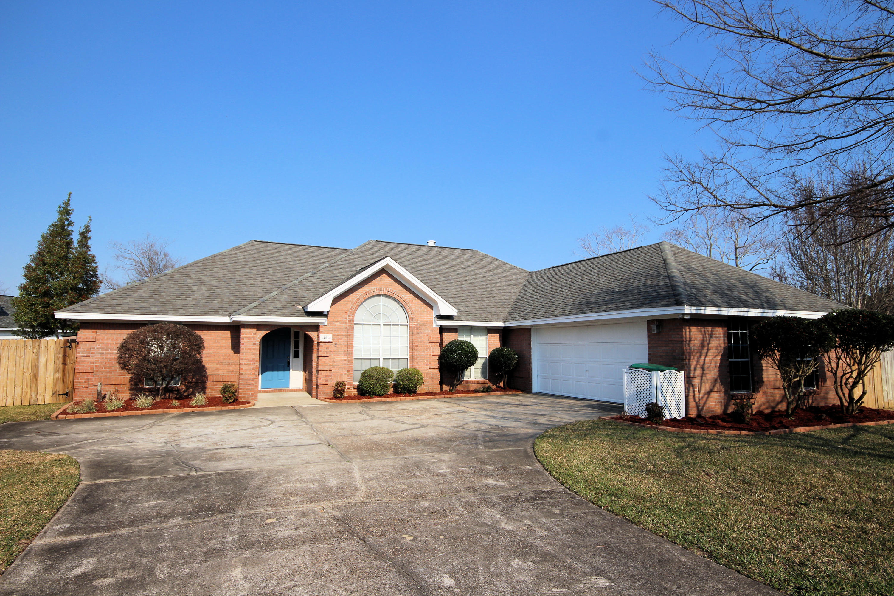 BRISTOL PARK - Residential Lease