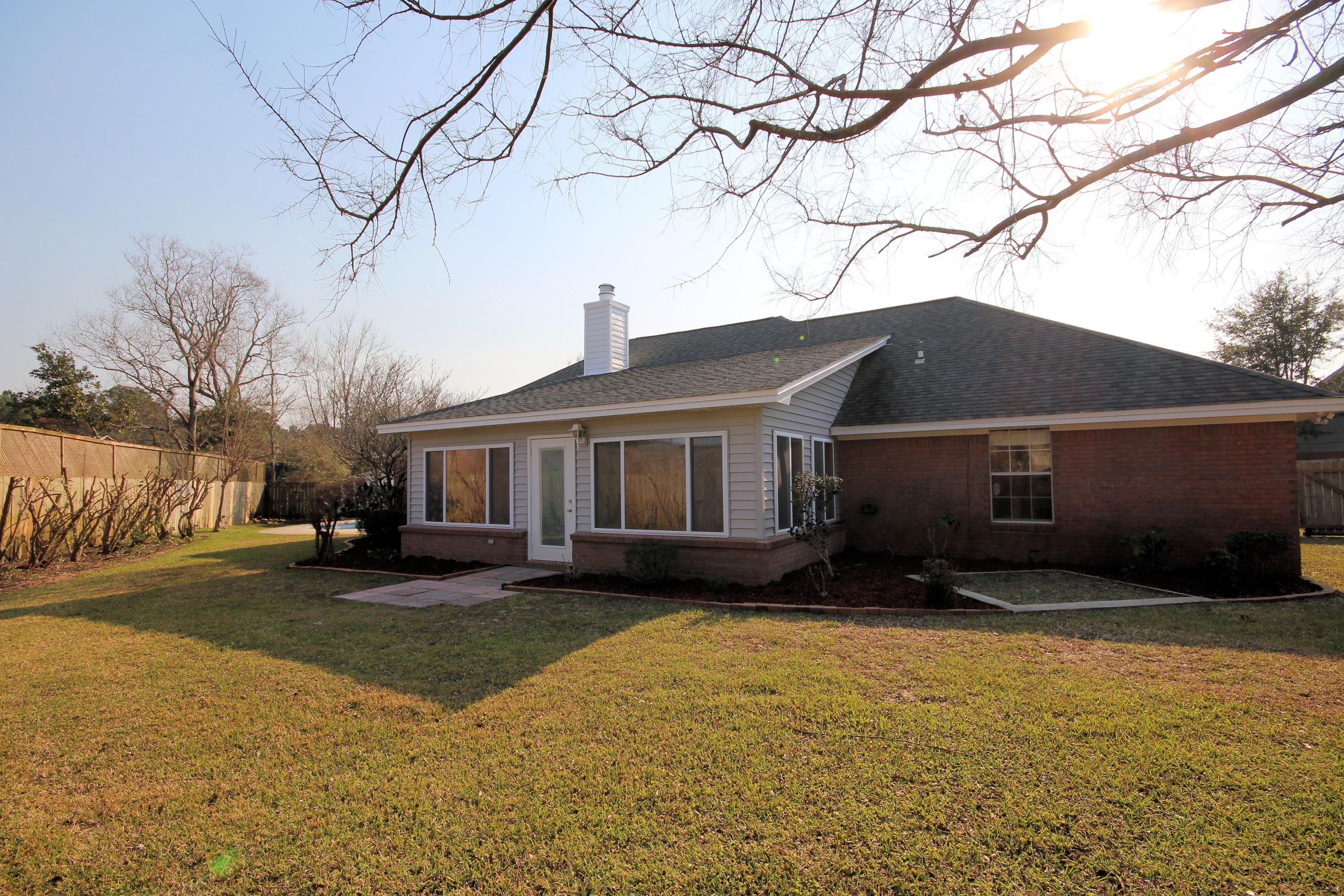 BRISTOL PARK - Residential Lease