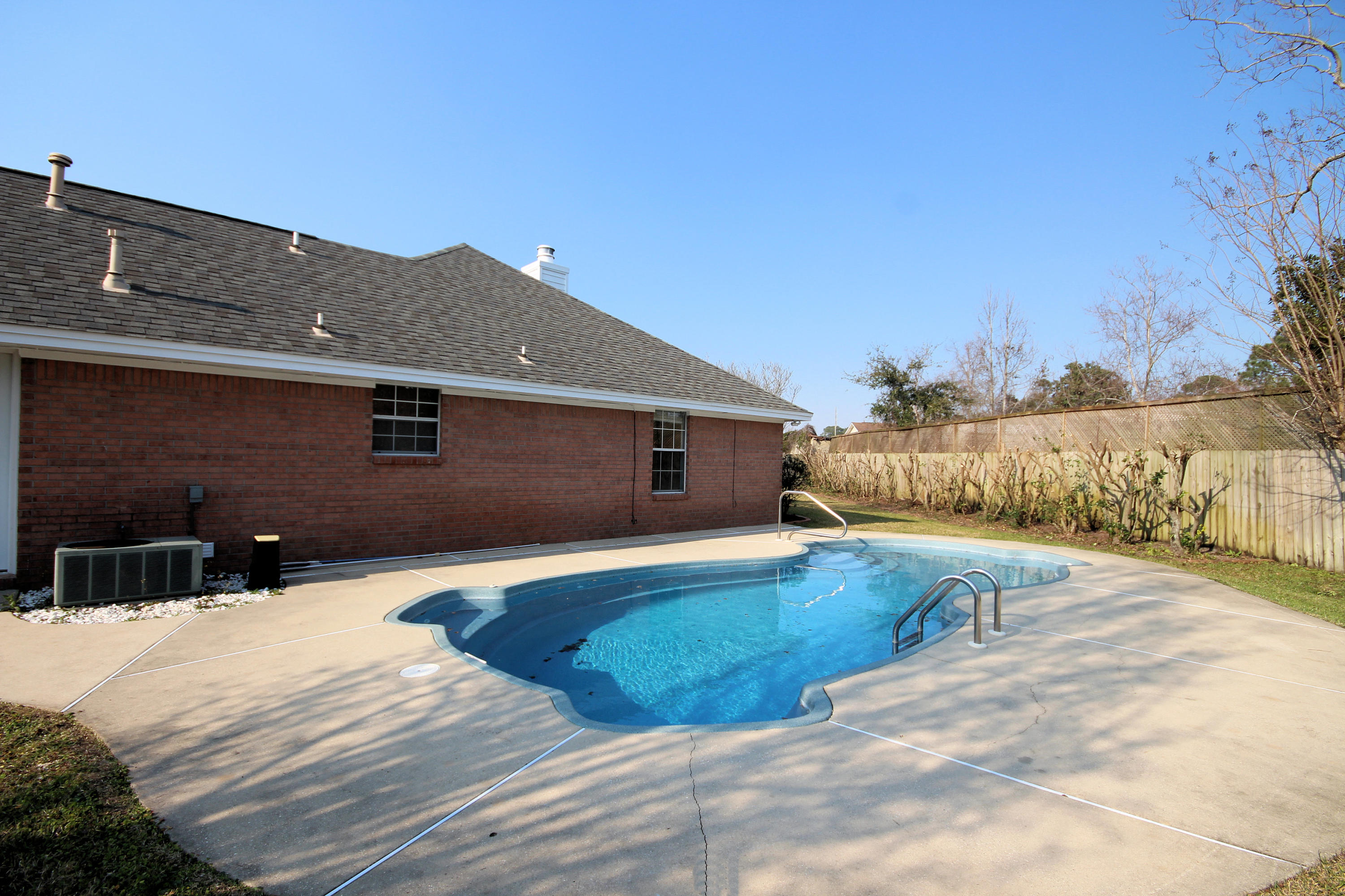 BRISTOL PARK - Residential Lease