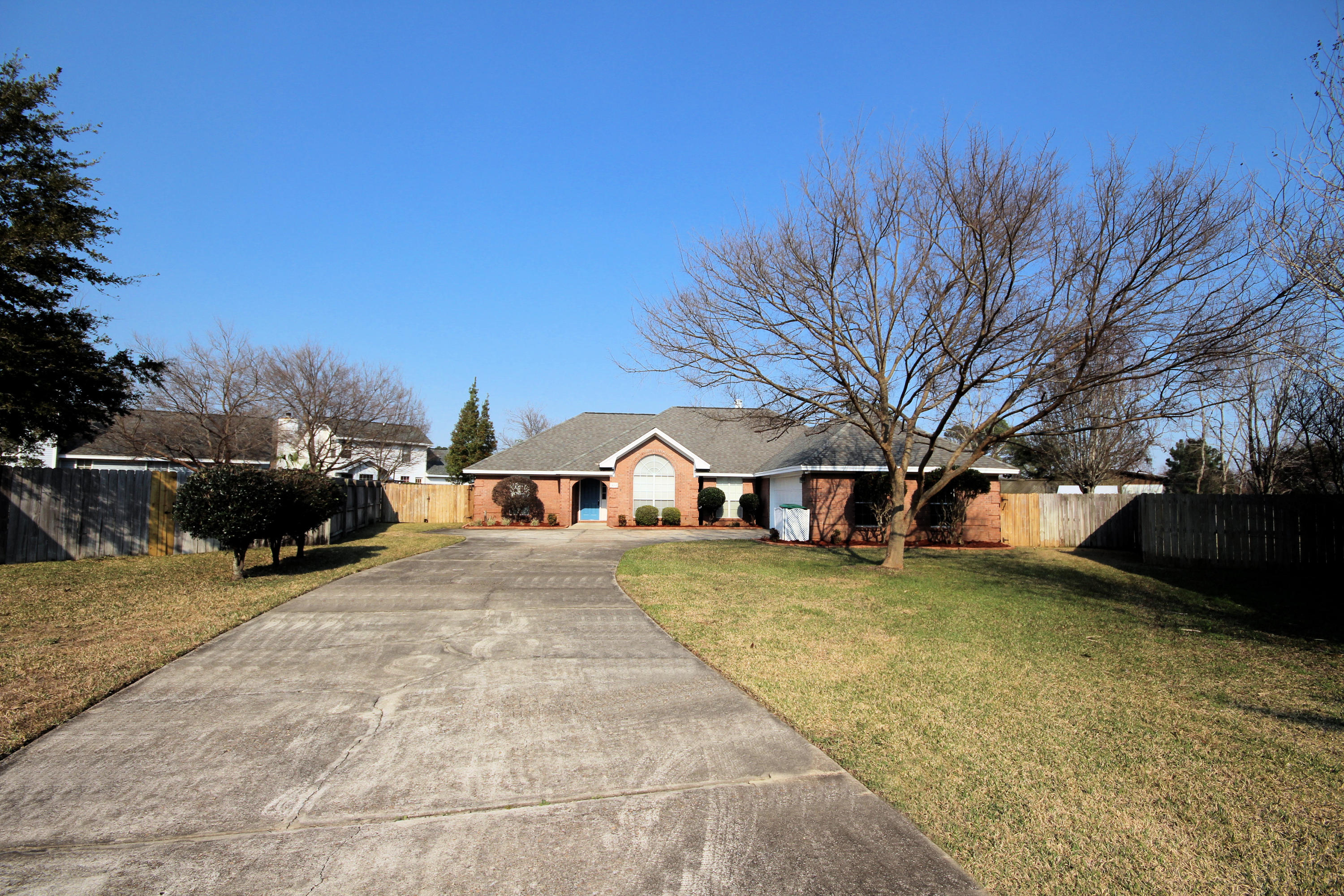 BRISTOL PARK - Residential Lease