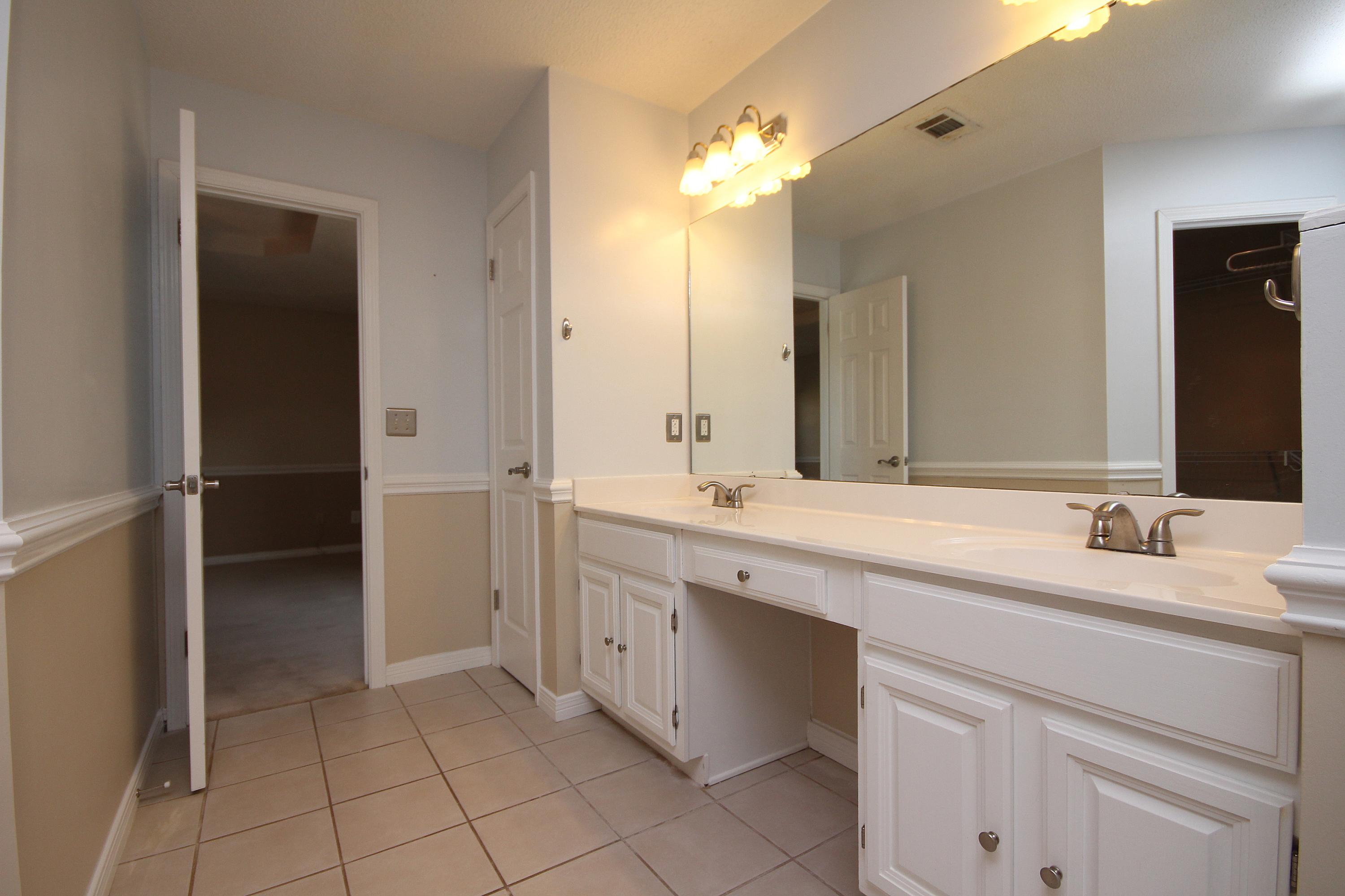 BRISTOL PARK - Residential Lease