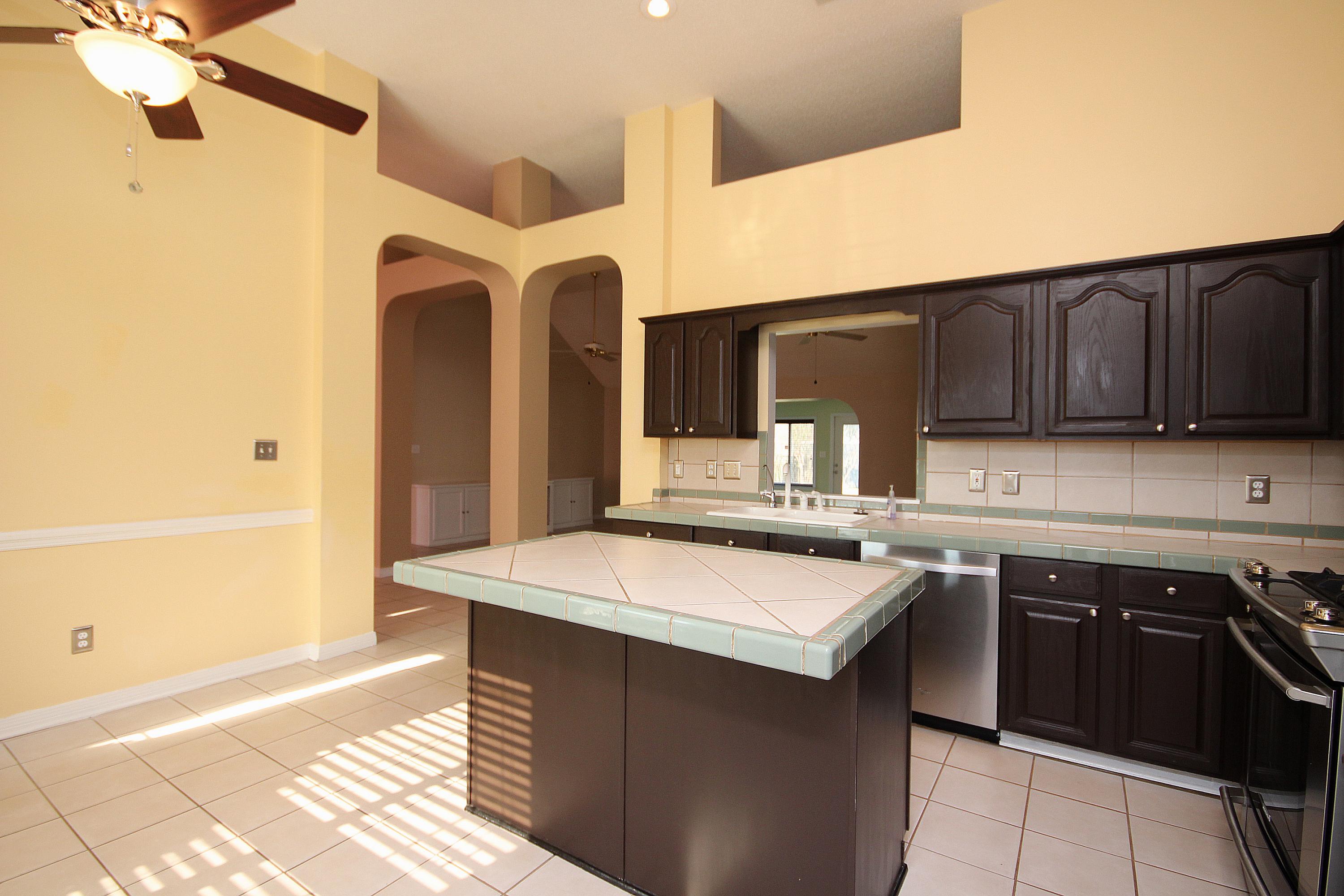 BRISTOL PARK - Residential Lease