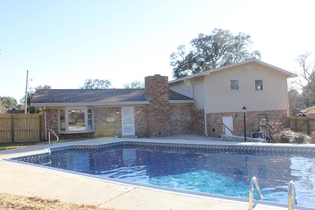 BAYOU POQUITO - Residential