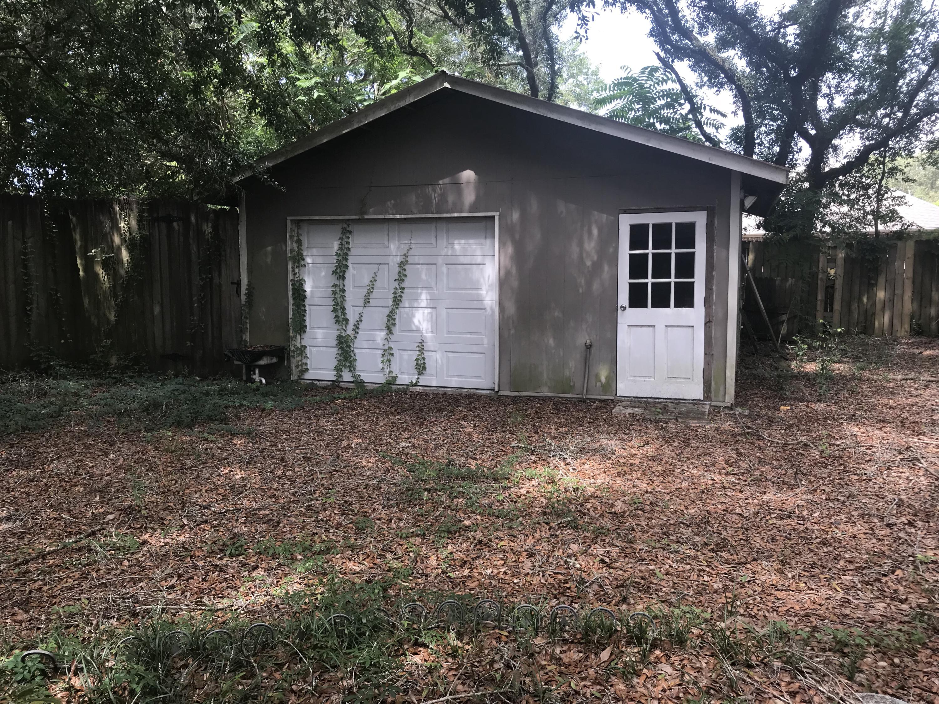 3RD ADD GARNIER BCH LOT 14 BLK 5 - Residential