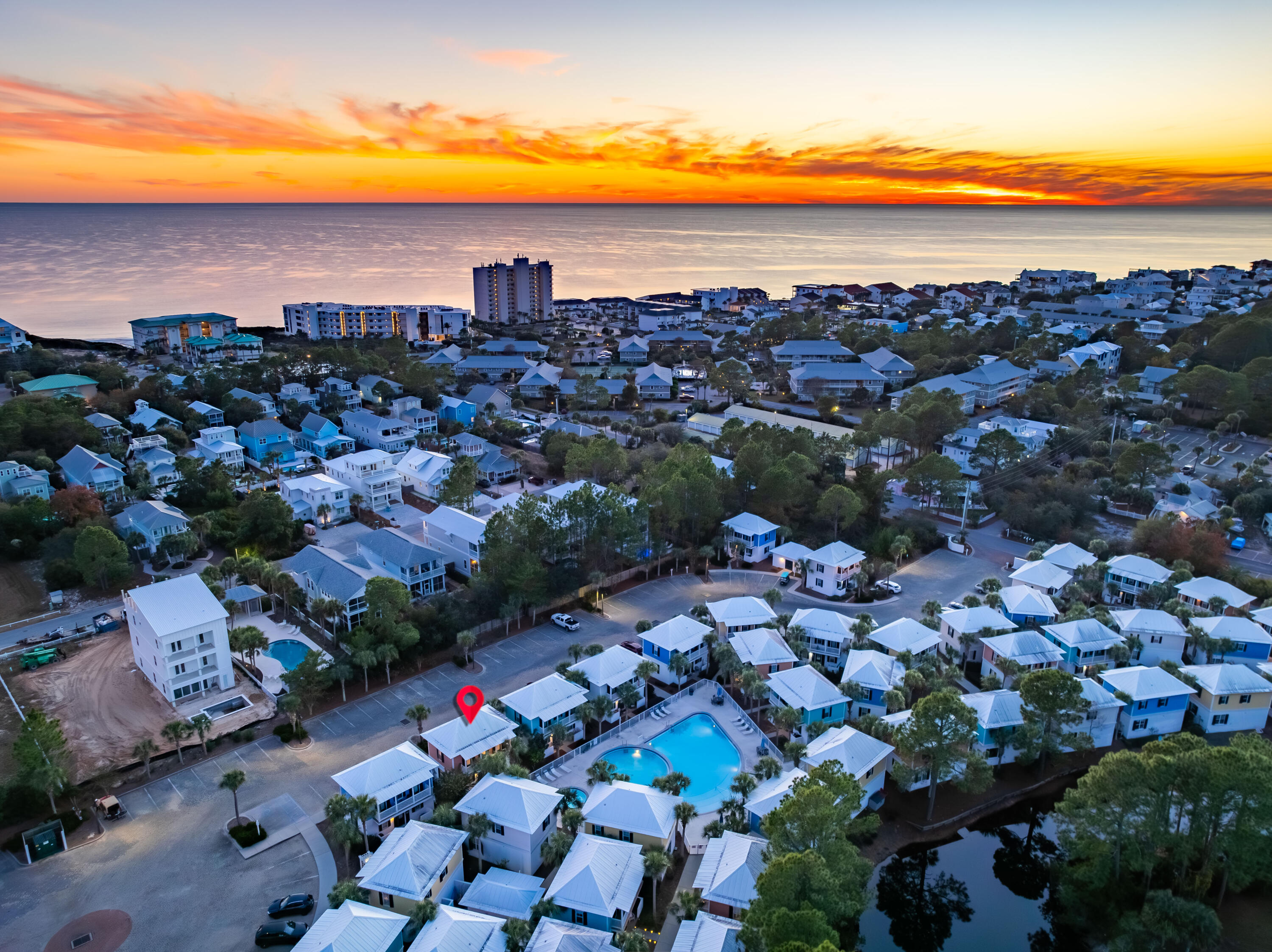 BUNGALOWS AT SEAGROVE BEACH - Residential