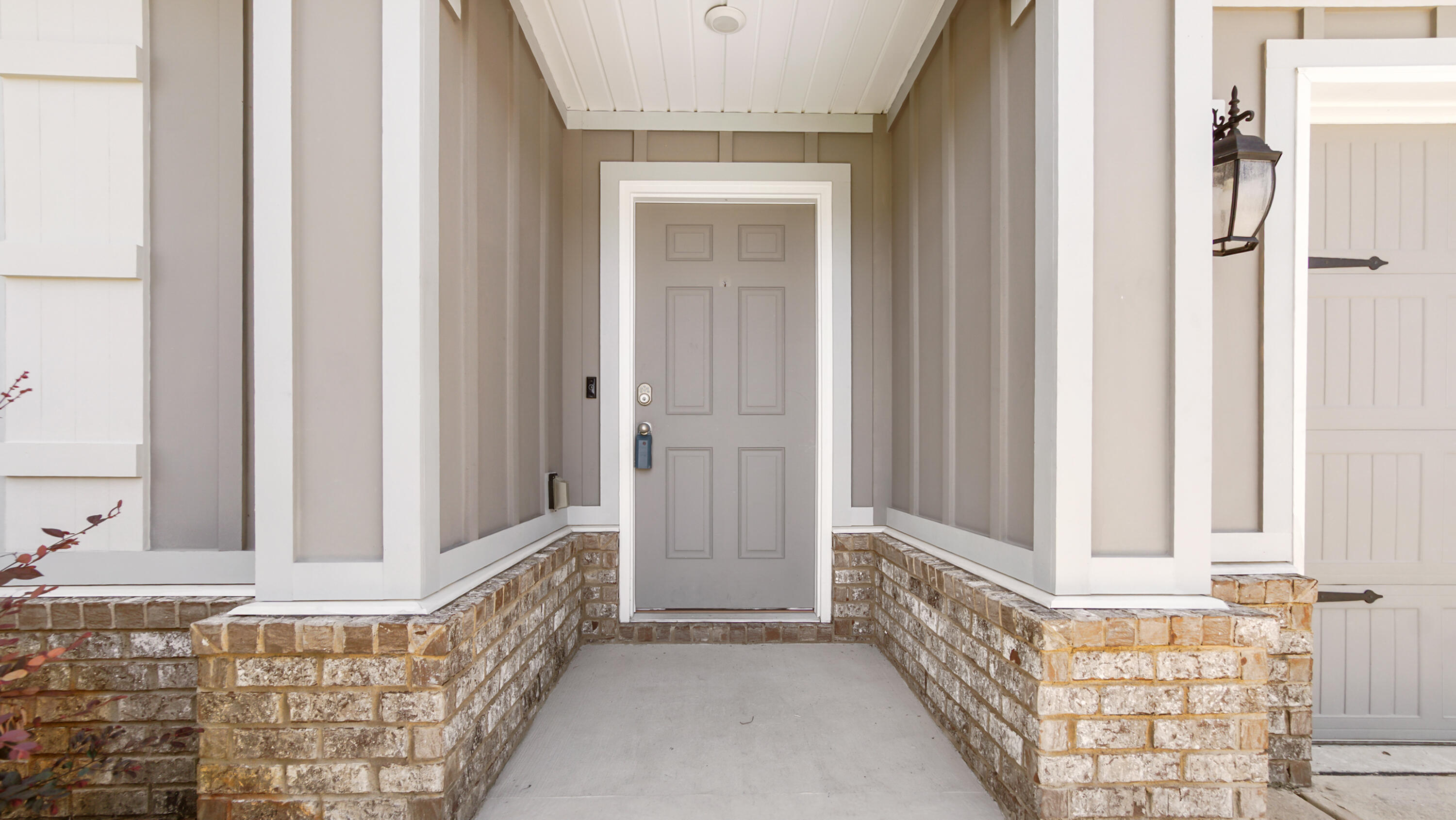RIVERWALK - Residential