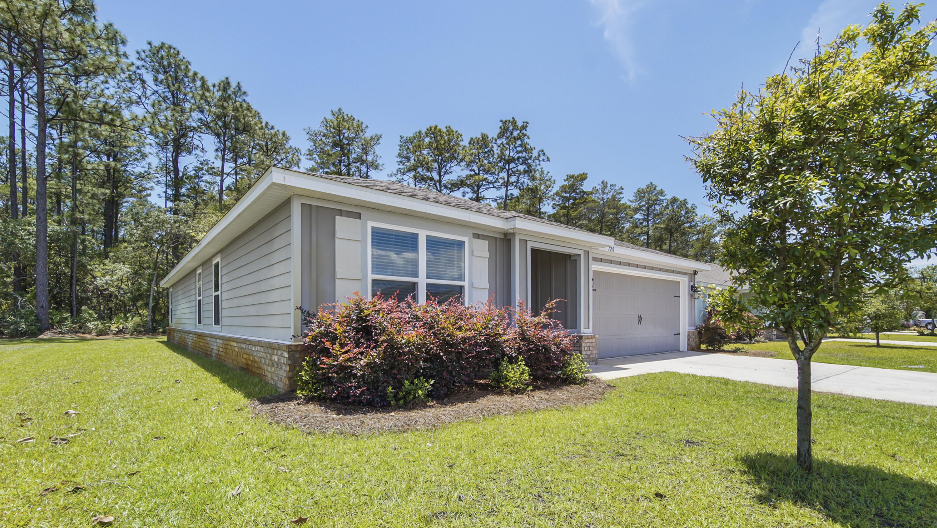 RIVERWALK - Residential