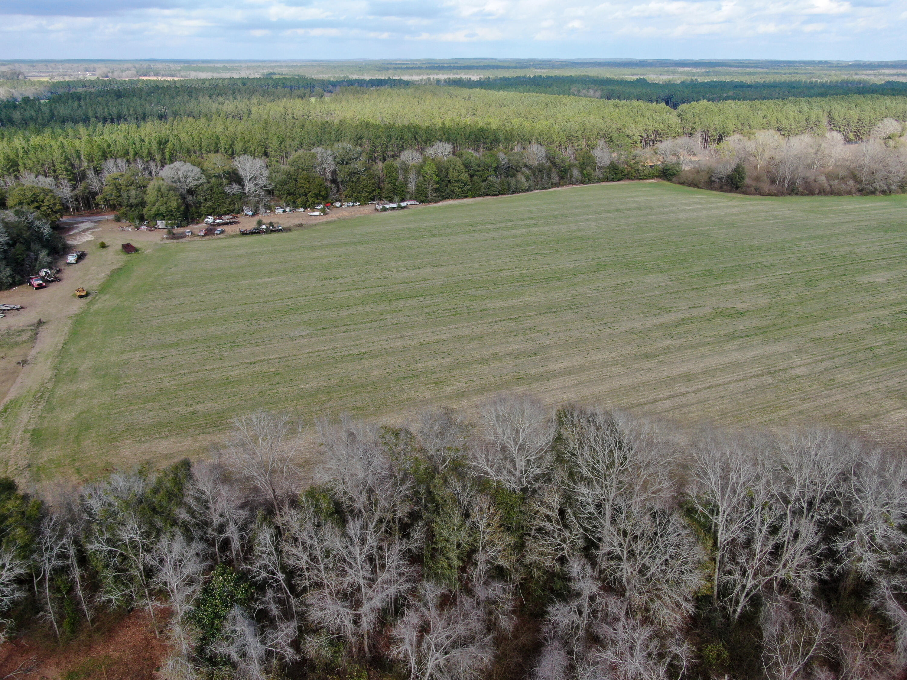 METES & BOUNDS - Land