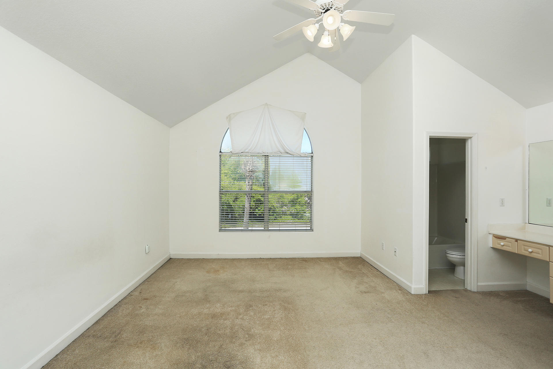 PELICAN PLACE T/H WEST - Residential