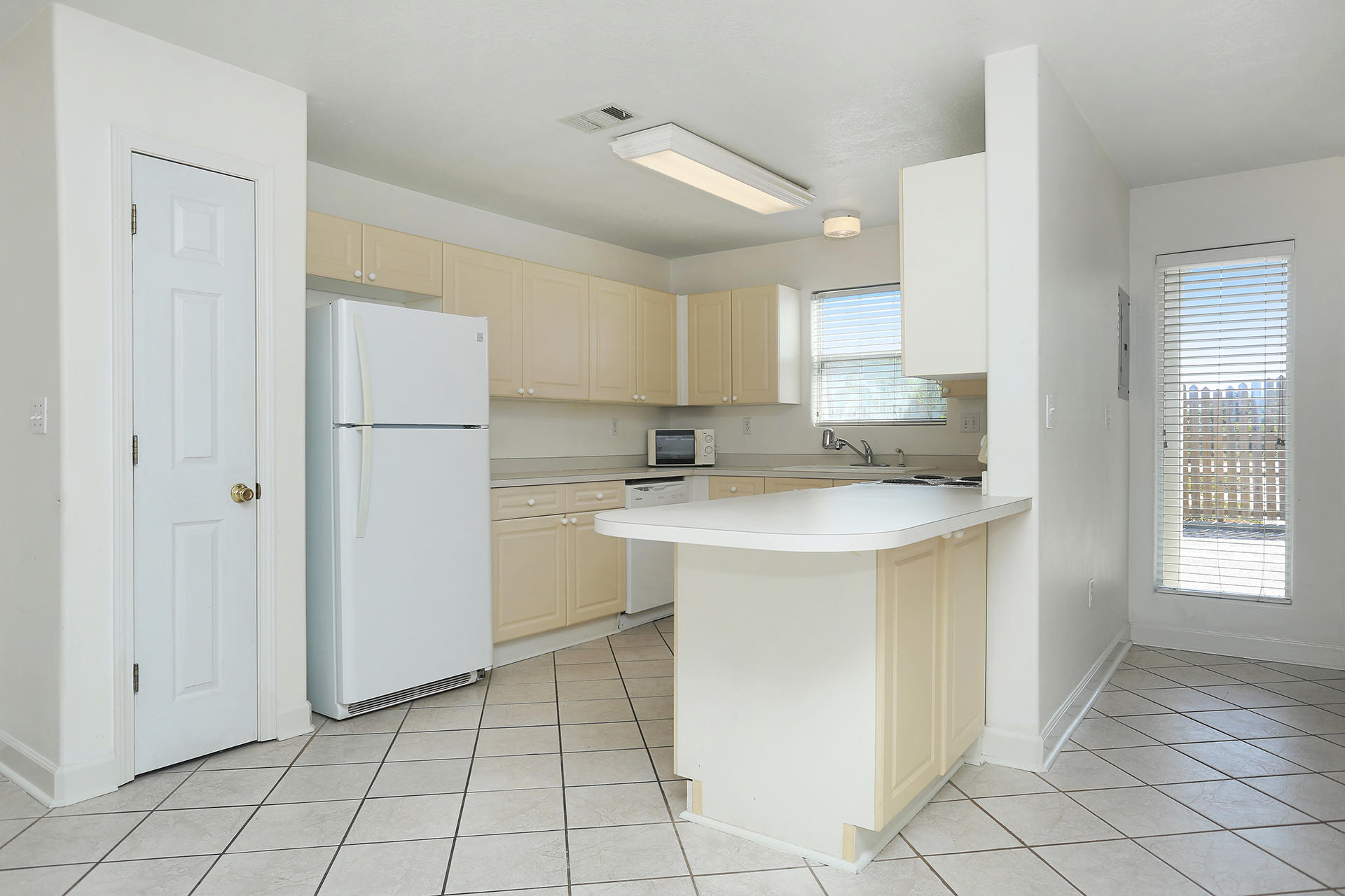 PELICAN PLACE T/H WEST - Residential