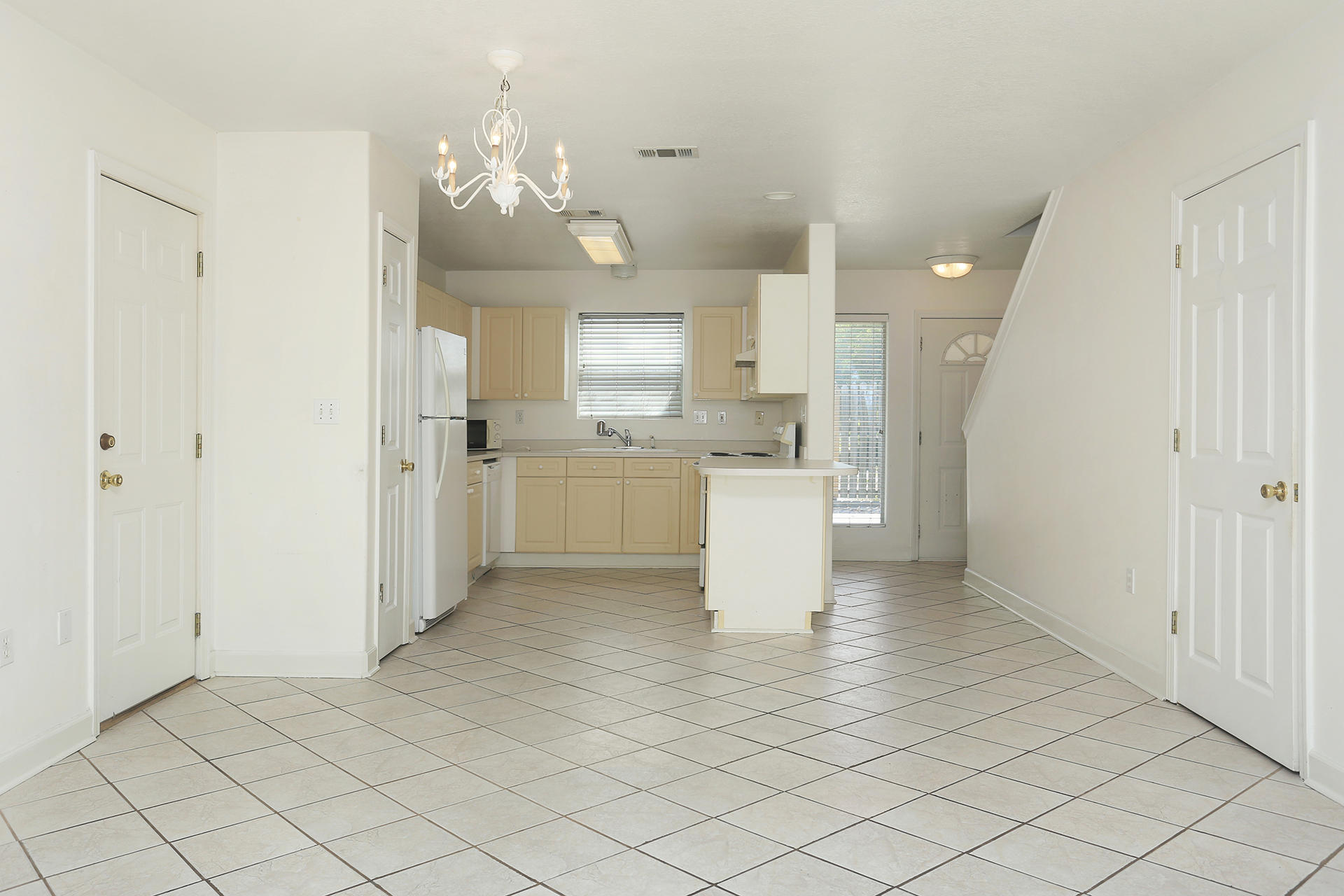 PELICAN PLACE T/H WEST - Residential