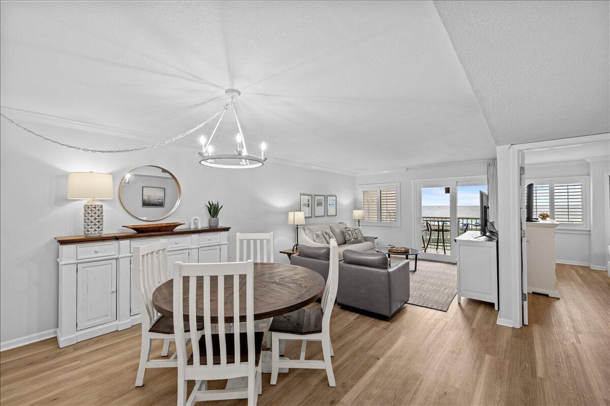 HOLIDAY SURF & RACQUET CLUB - Residential