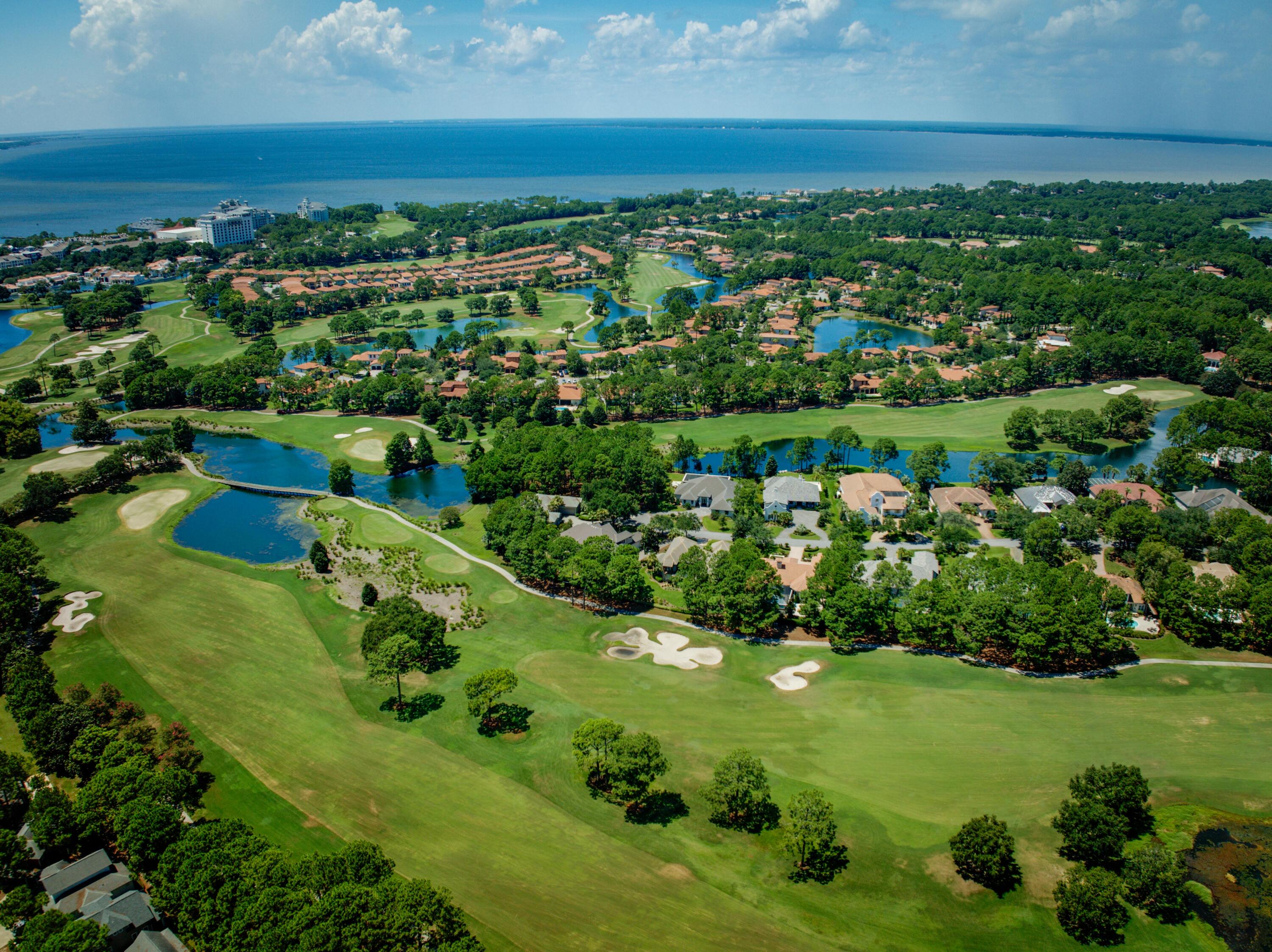 ISLAND GREEN - Residential