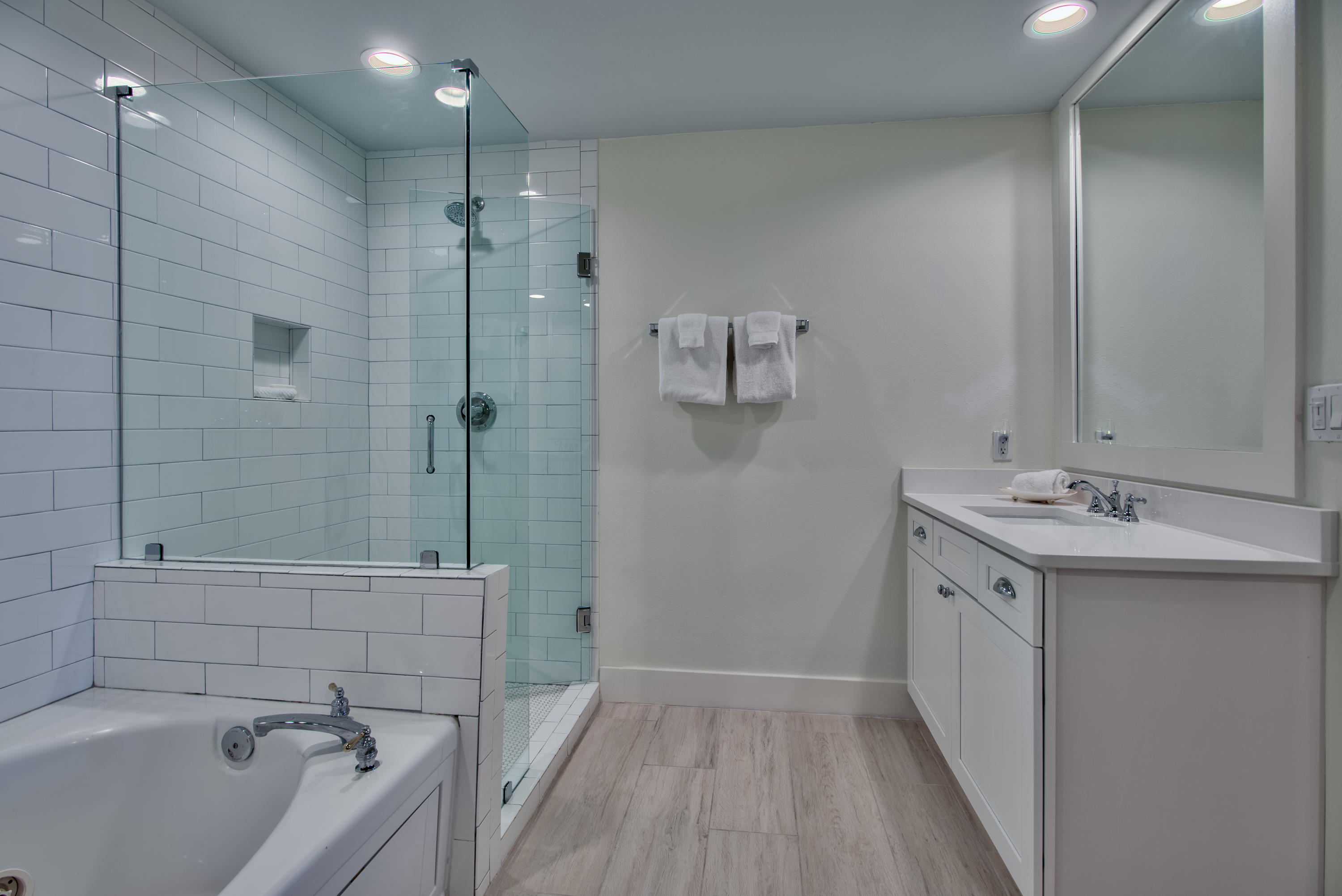 INN AT BLUE MOUNTAIN BEACH - Residential