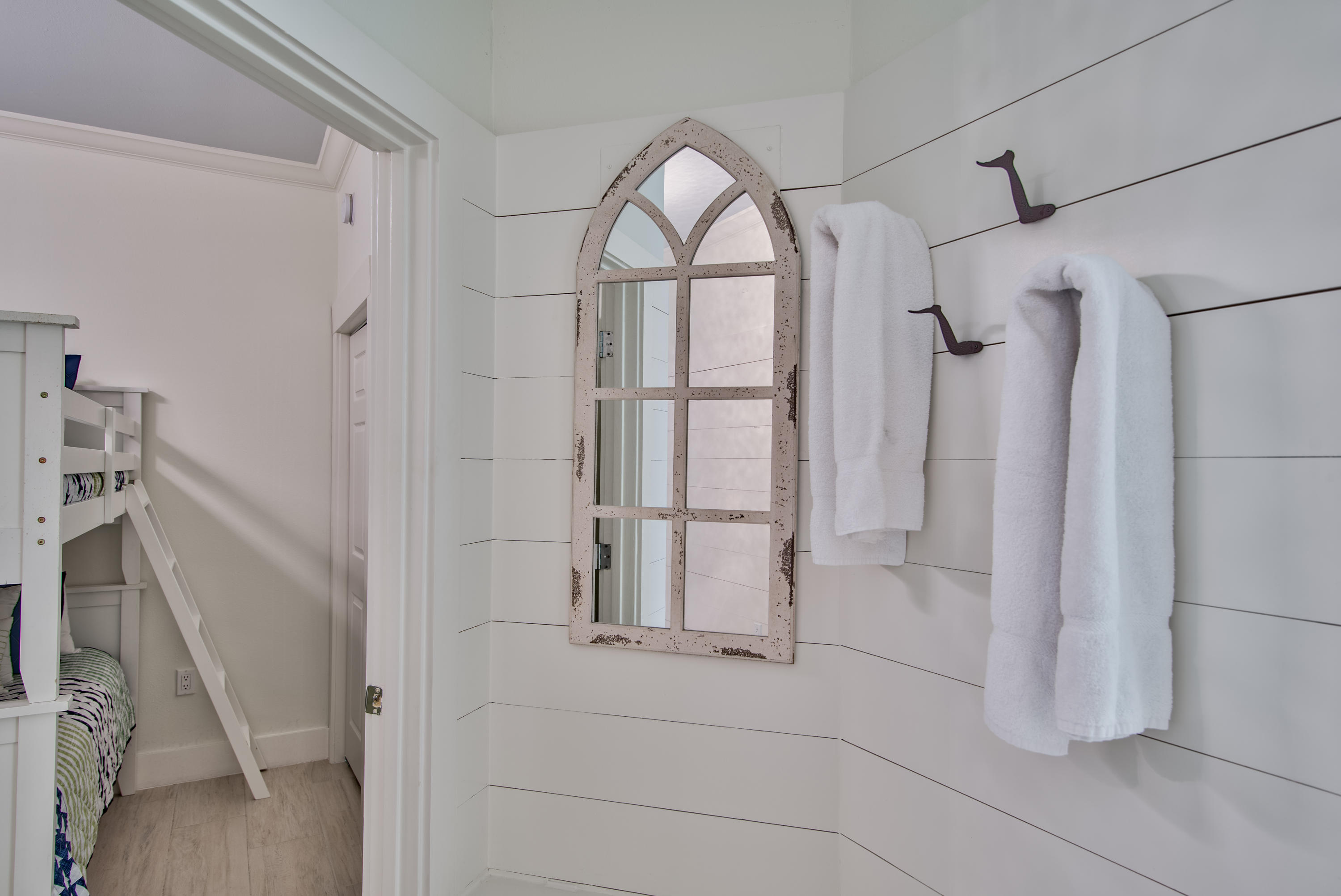 INN AT BLUE MOUNTAIN BEACH - Residential