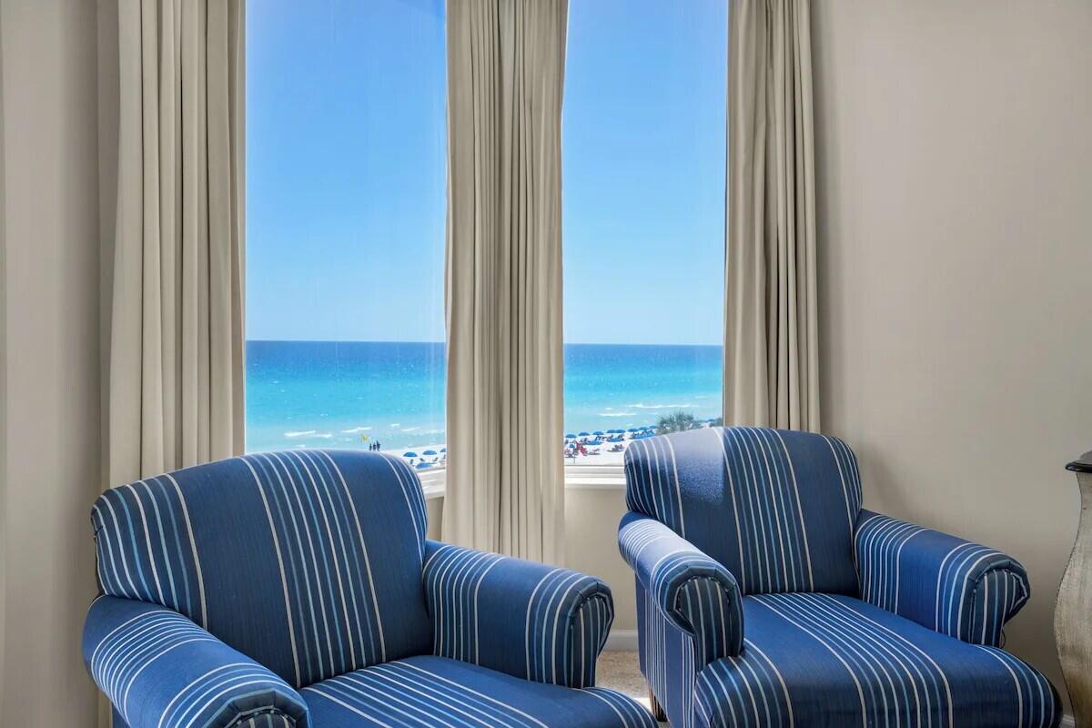 SILVER BEACH TOWERS EAST - Residential