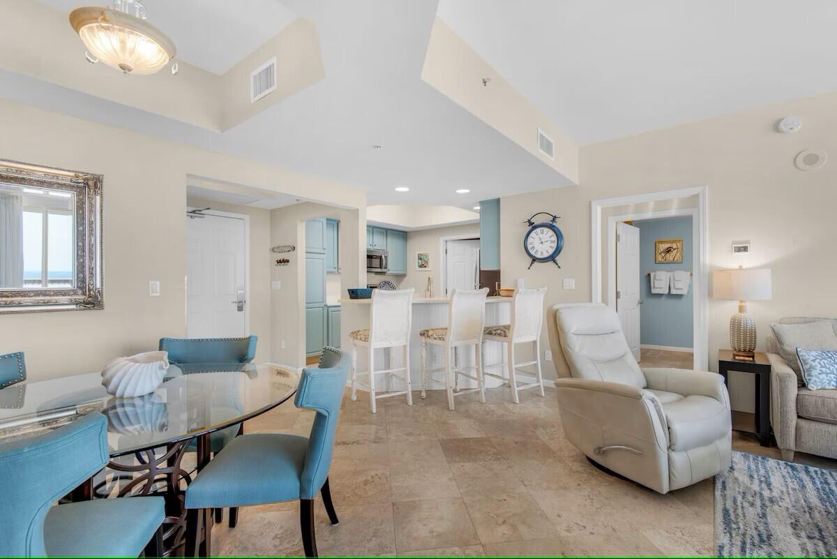 SILVER BEACH TOWERS EAST - Residential