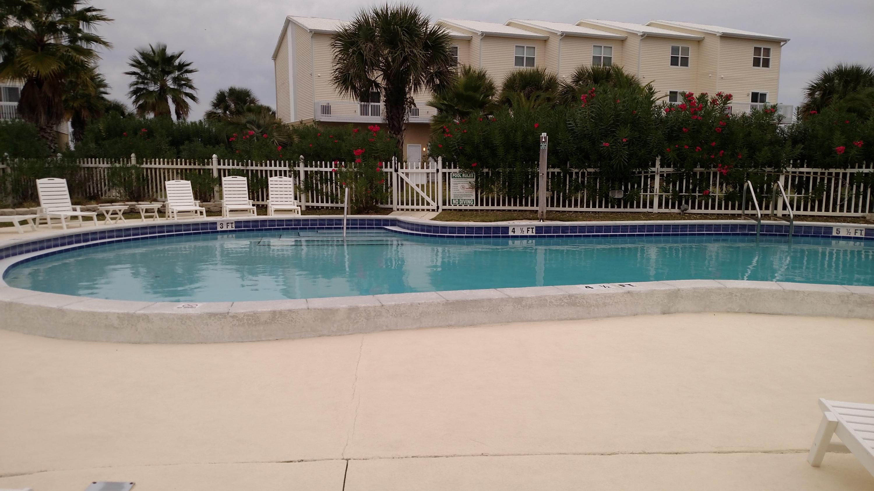 PARADISE POINT T/H - Residential