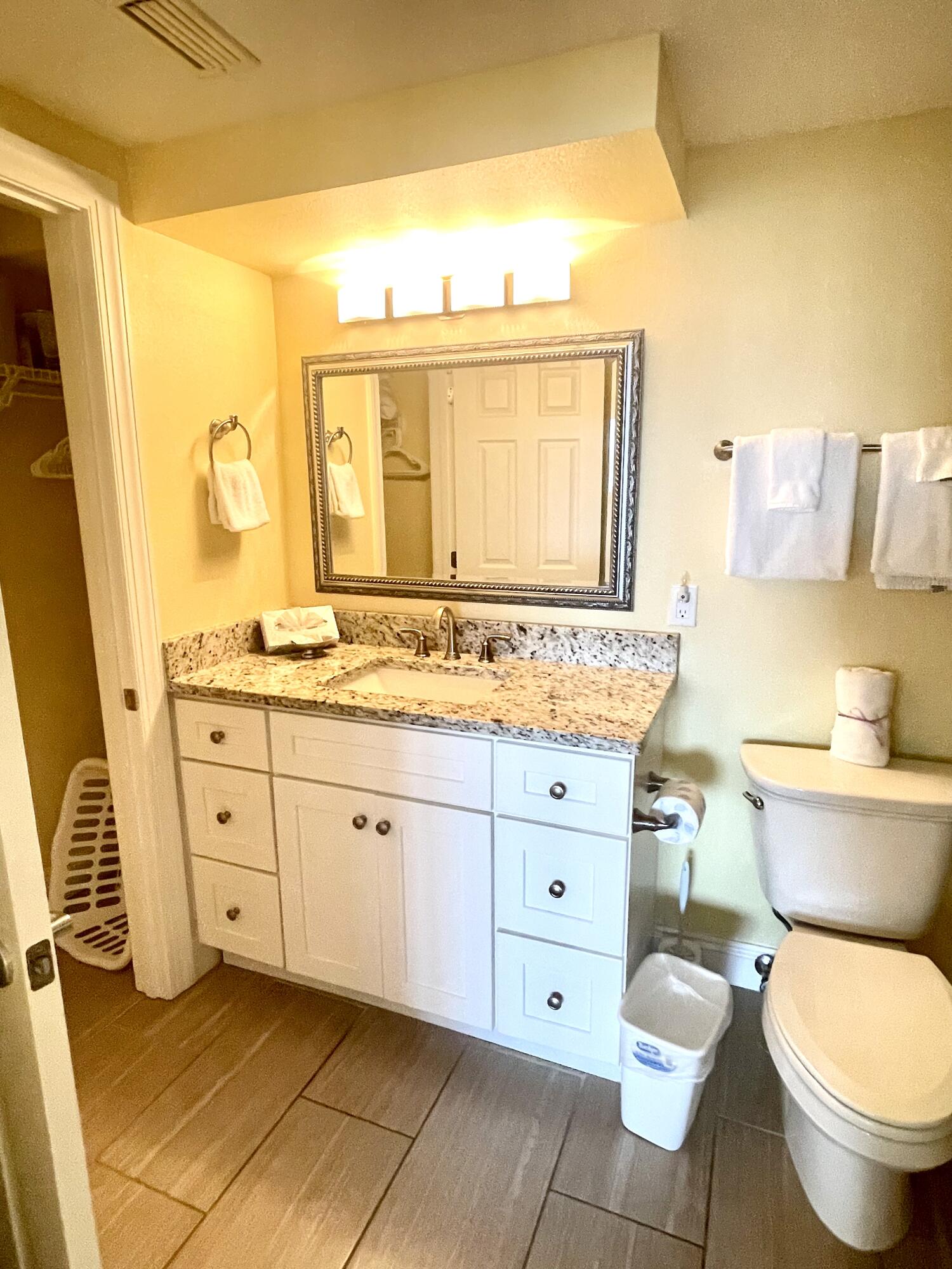 Jetty East Condominium - Residential