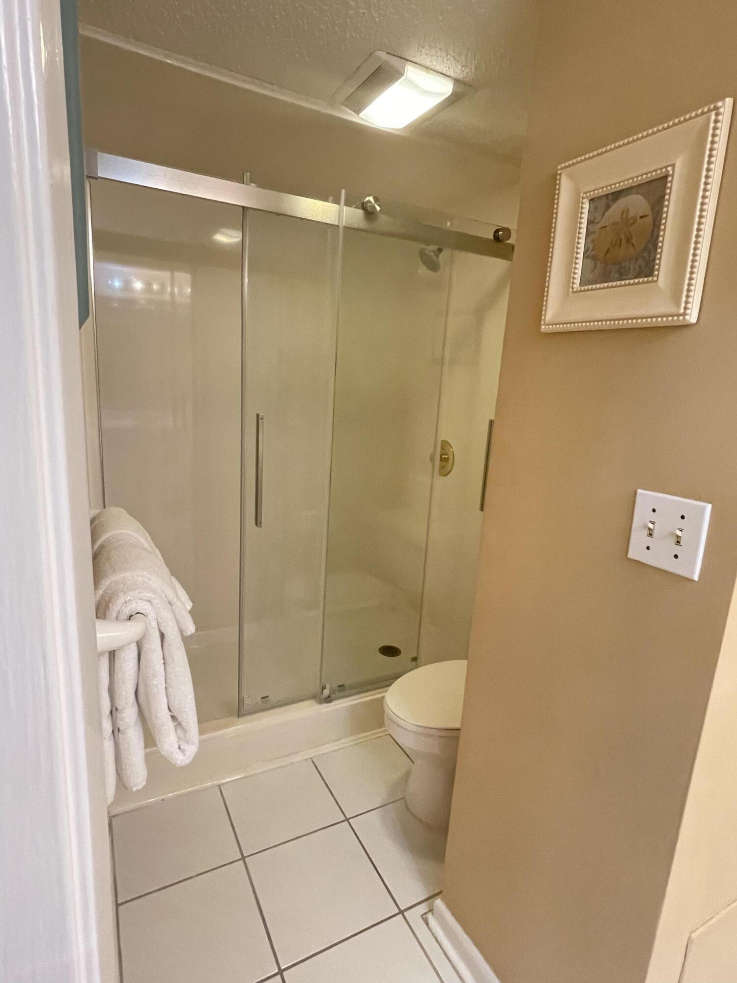 Jetty East Condominium - Residential