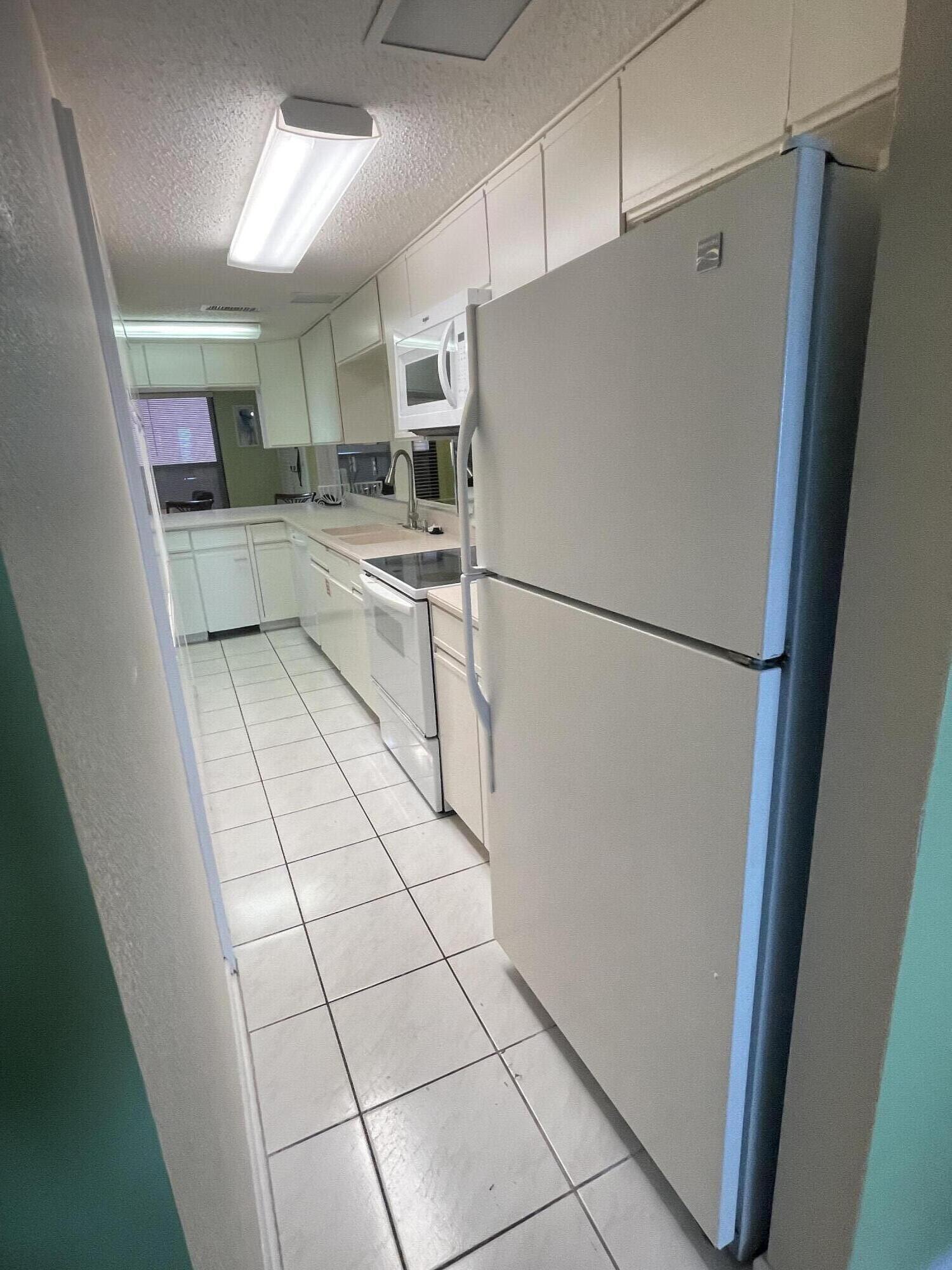 Jetty East Condominium - Residential