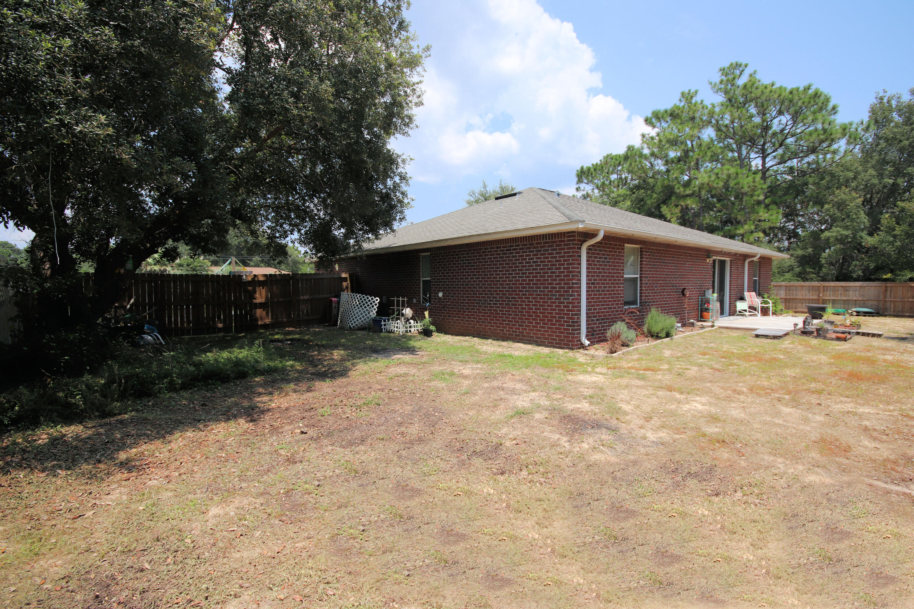 NAVARRE S/D 2ND ADDN - Residential