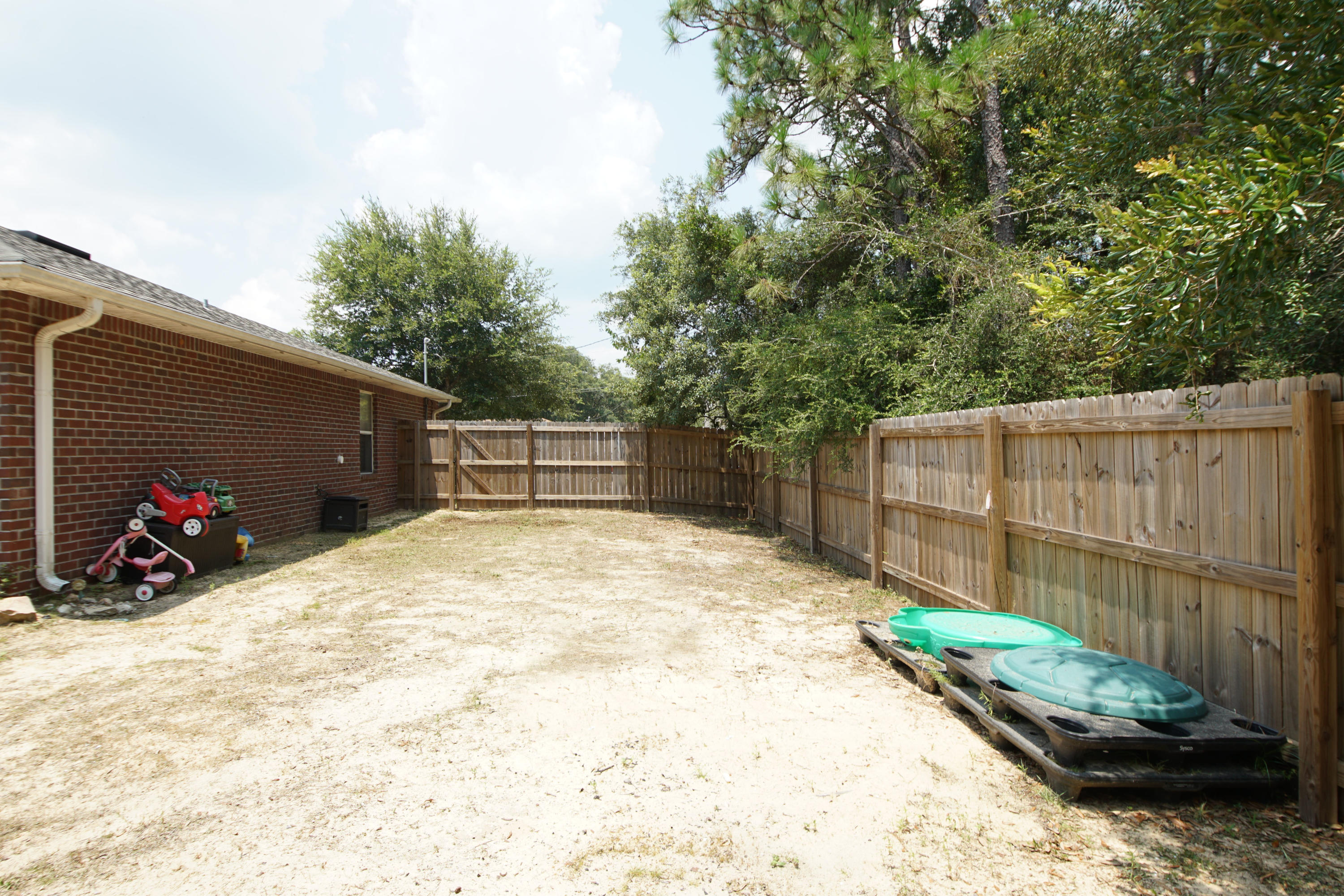 NAVARRE S/D 2ND ADDN - Residential