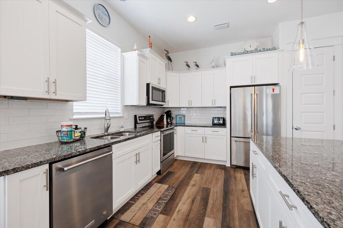 FRANGISTA BEACH 2ND ADDN - Residential