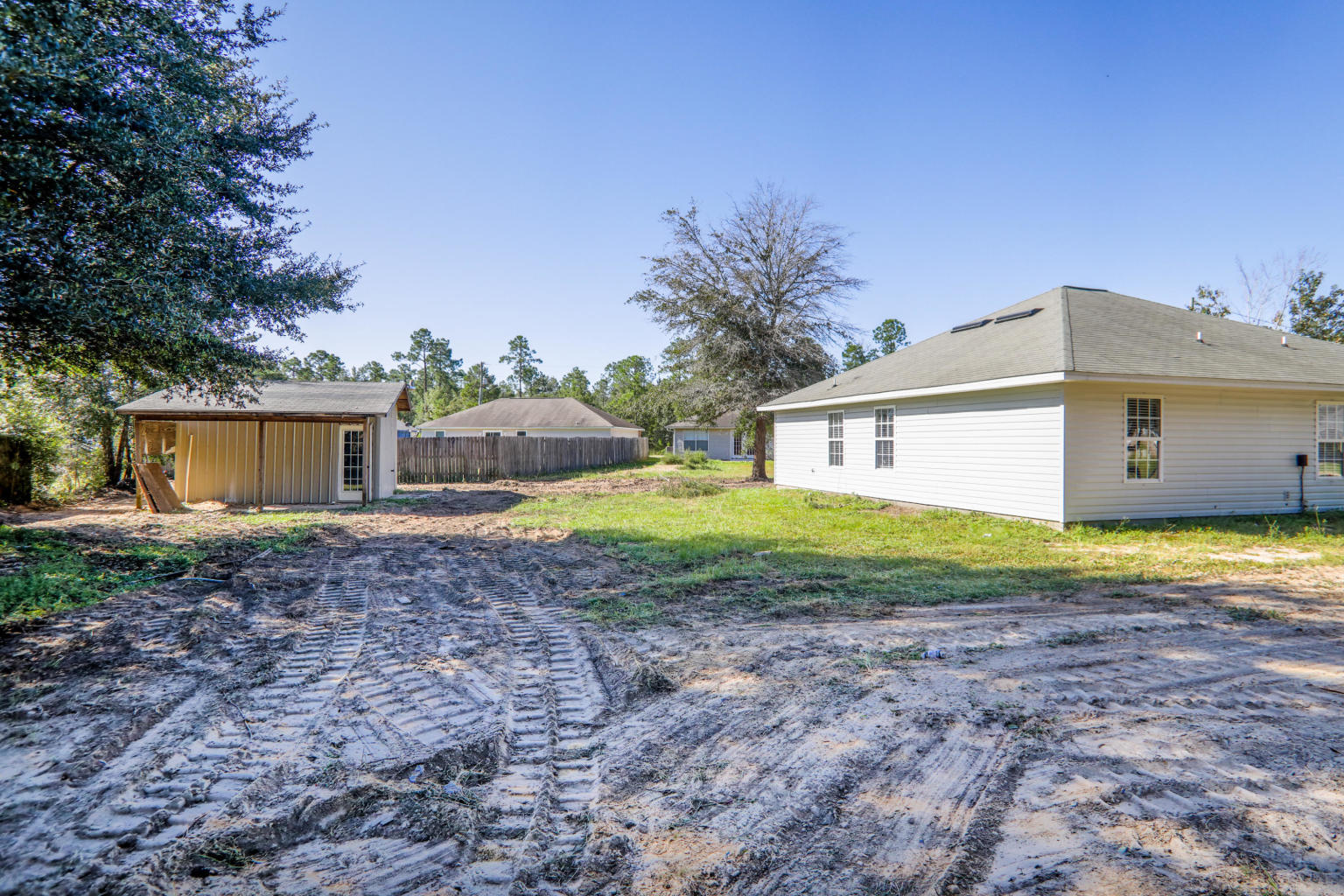 THE PINES - Residential