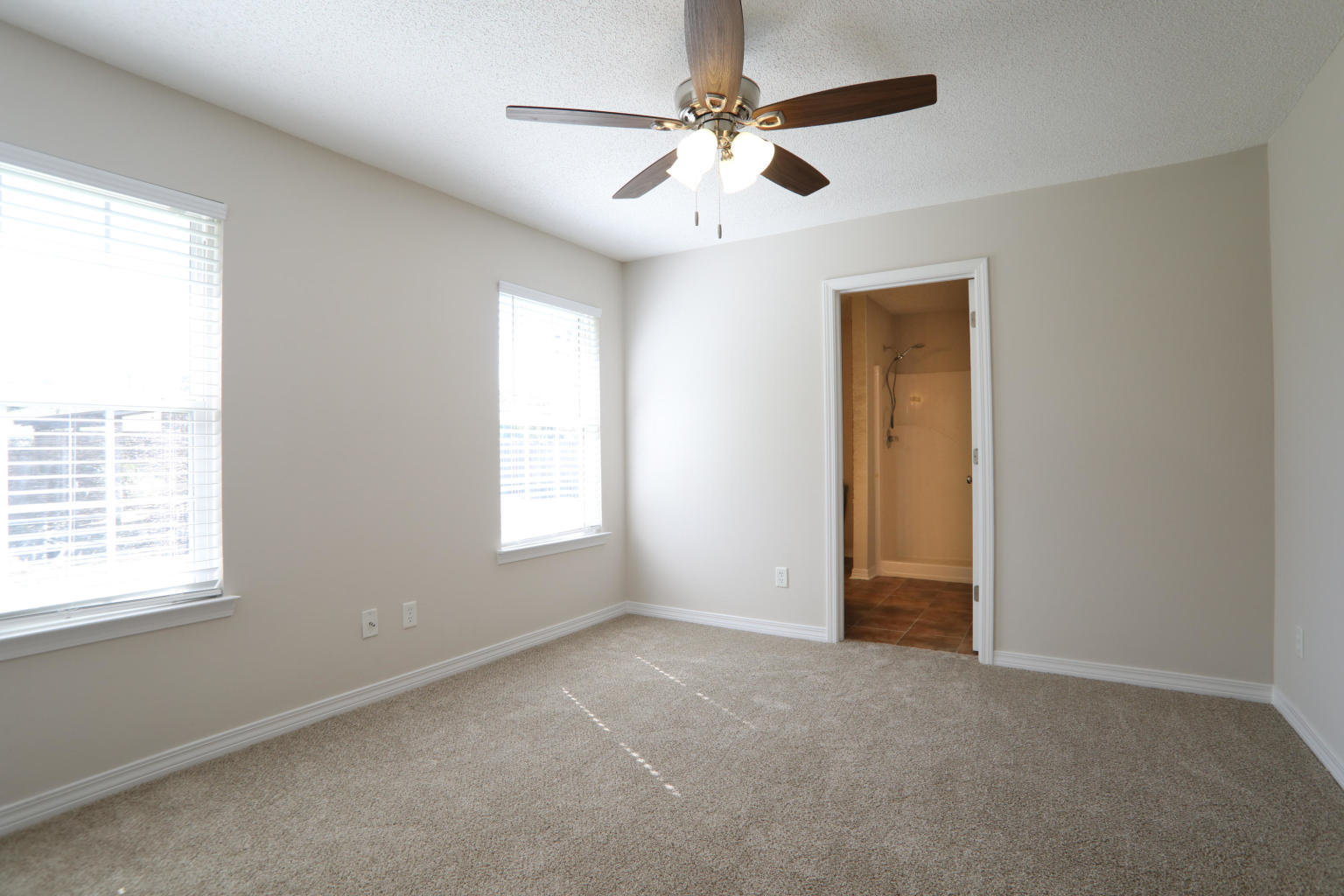 THE PINES - Residential