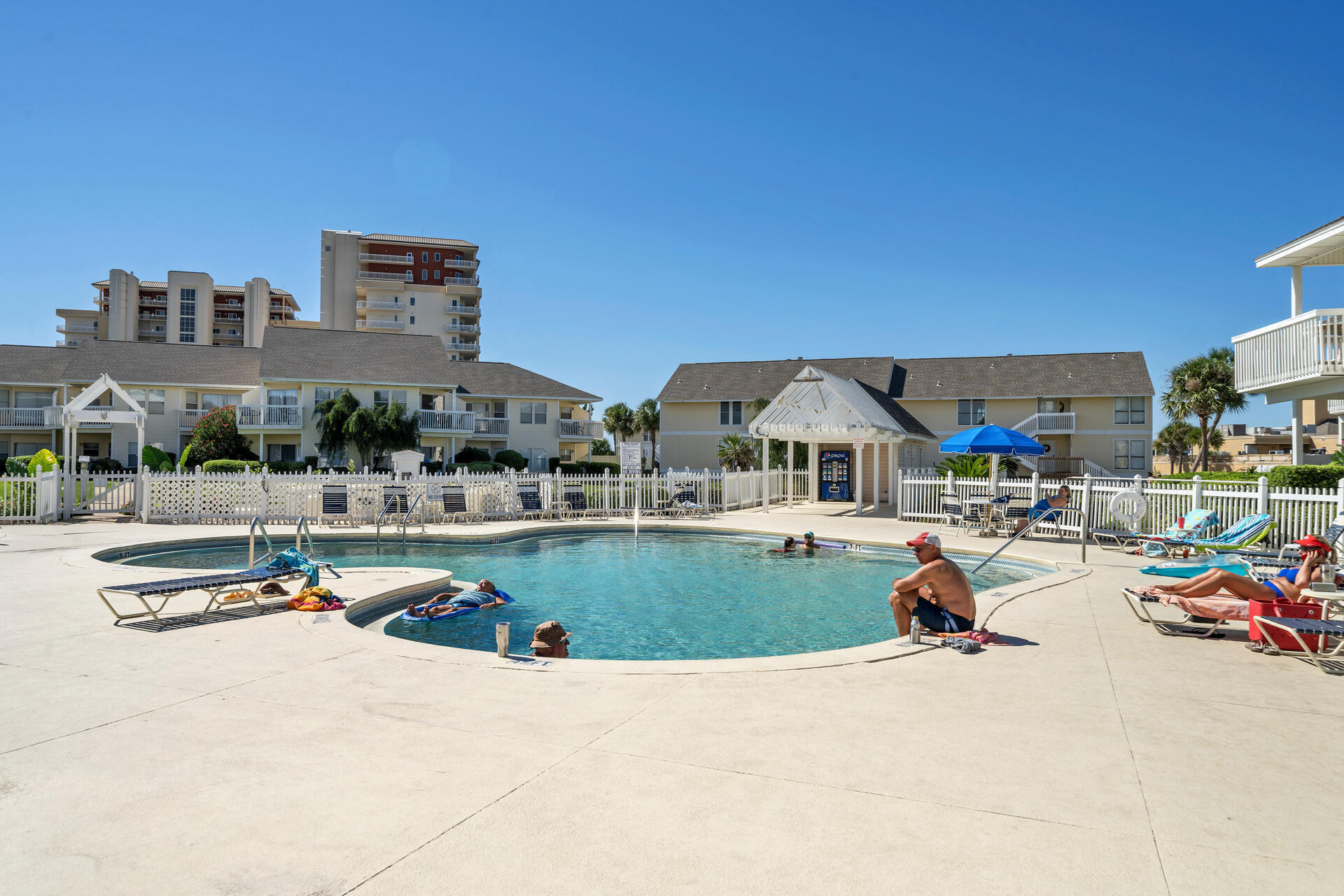 SANDPIPER COVE PH 25 - Residential