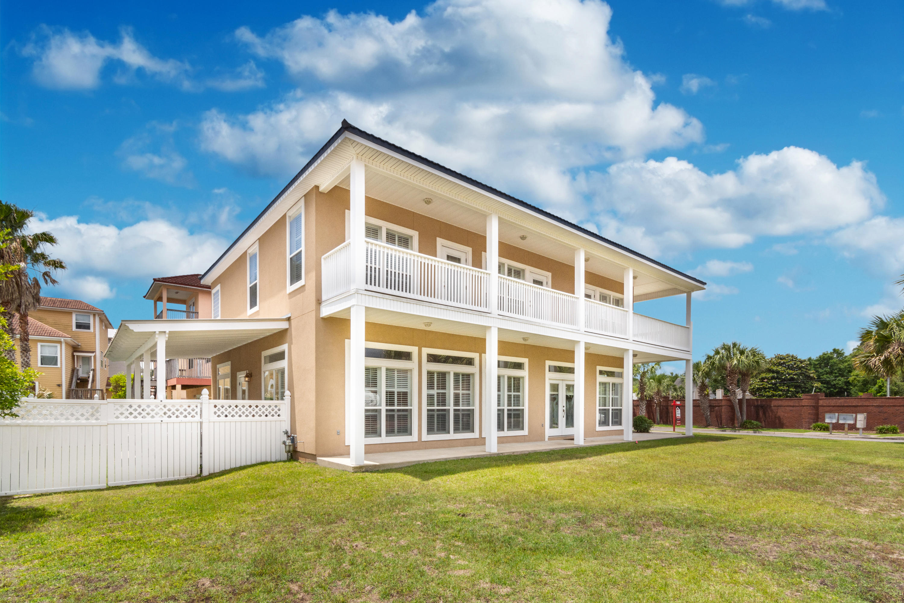 PALM HARBOR MARINA - Residential