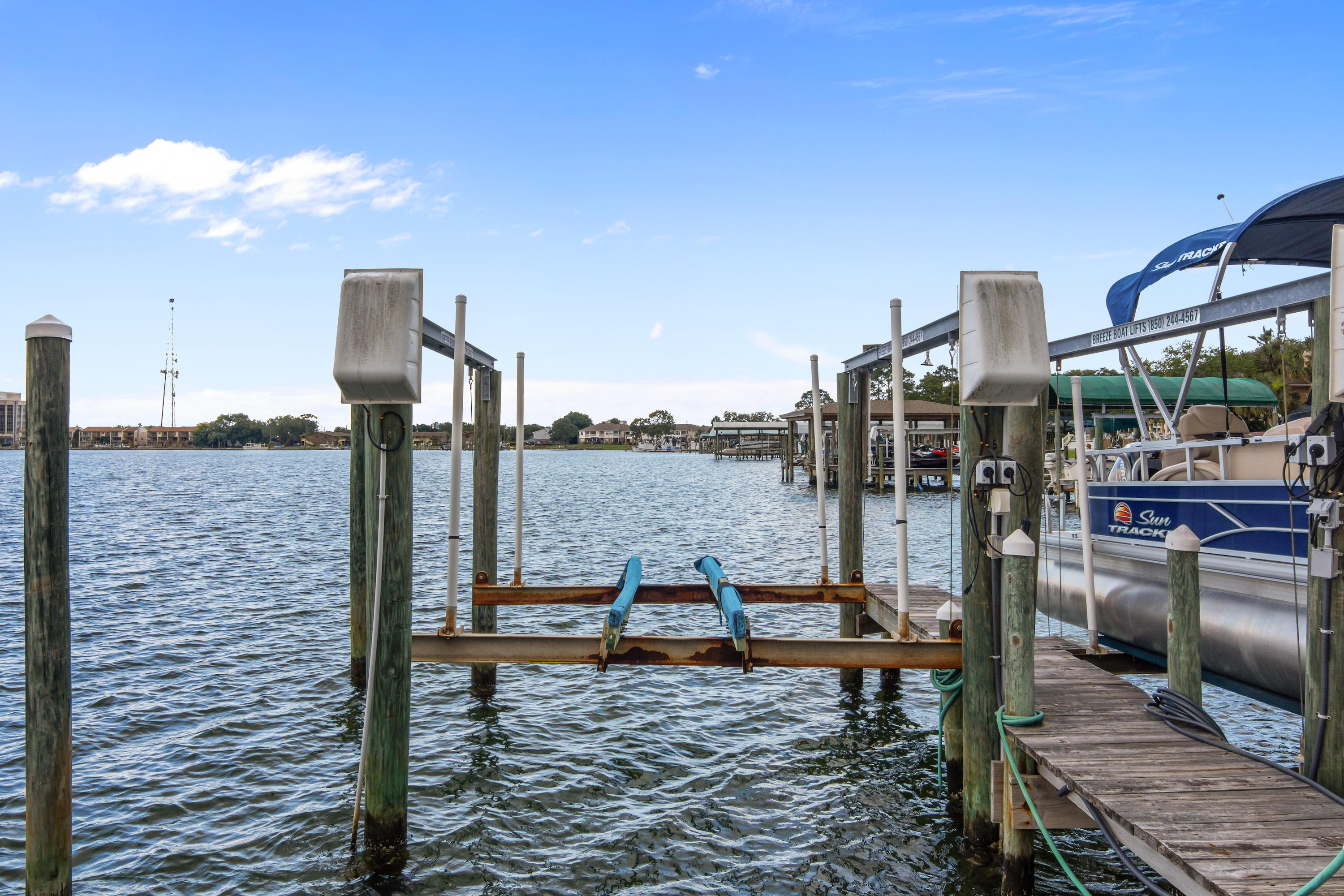 PALM HARBOR MARINA - Residential