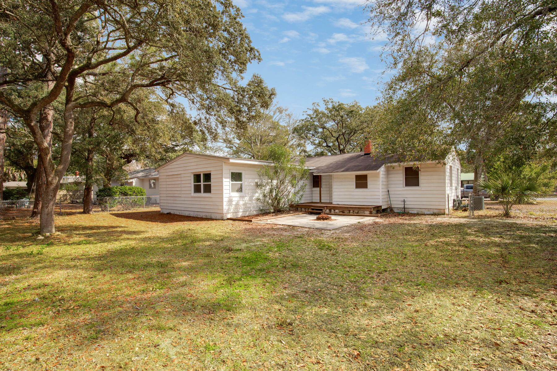 GARNIER BEACH - Residential
