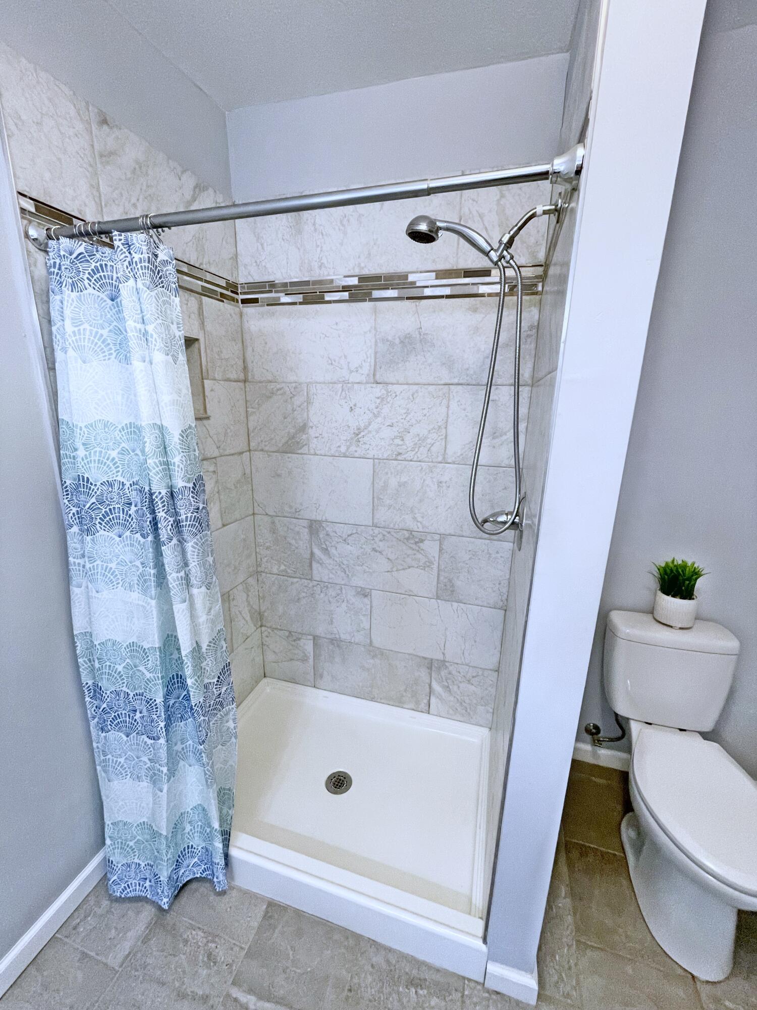 GARNIER BEACH - Residential