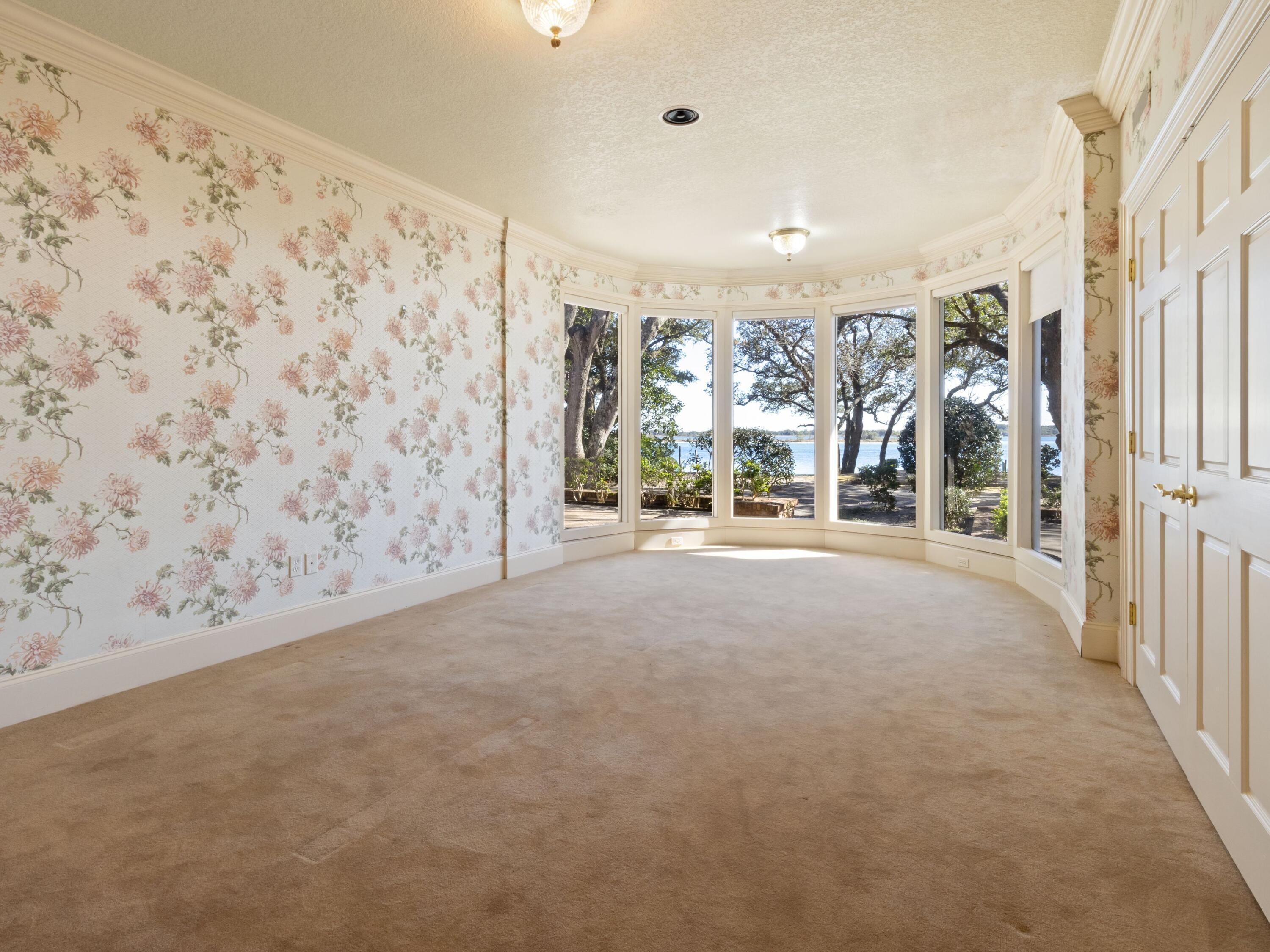 GULFVIEW S/D TO MARY ESTHER - Residential