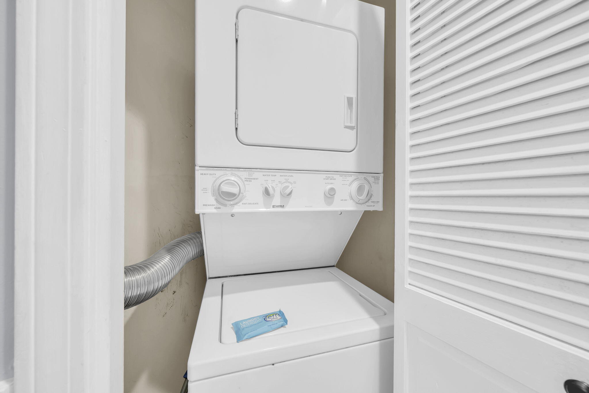 Plaza of St Thomas - Residential