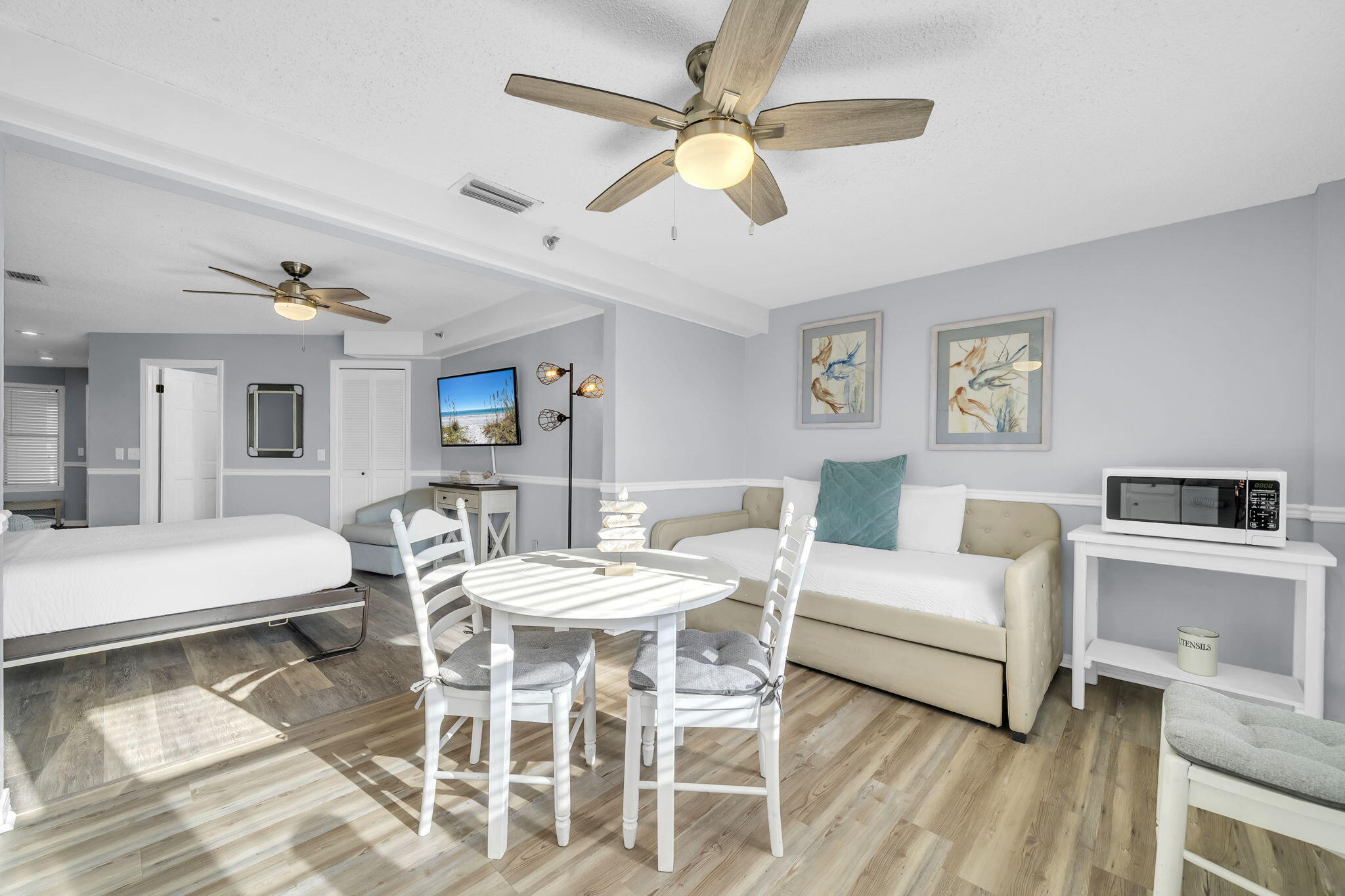 Plaza of St Thomas - Residential