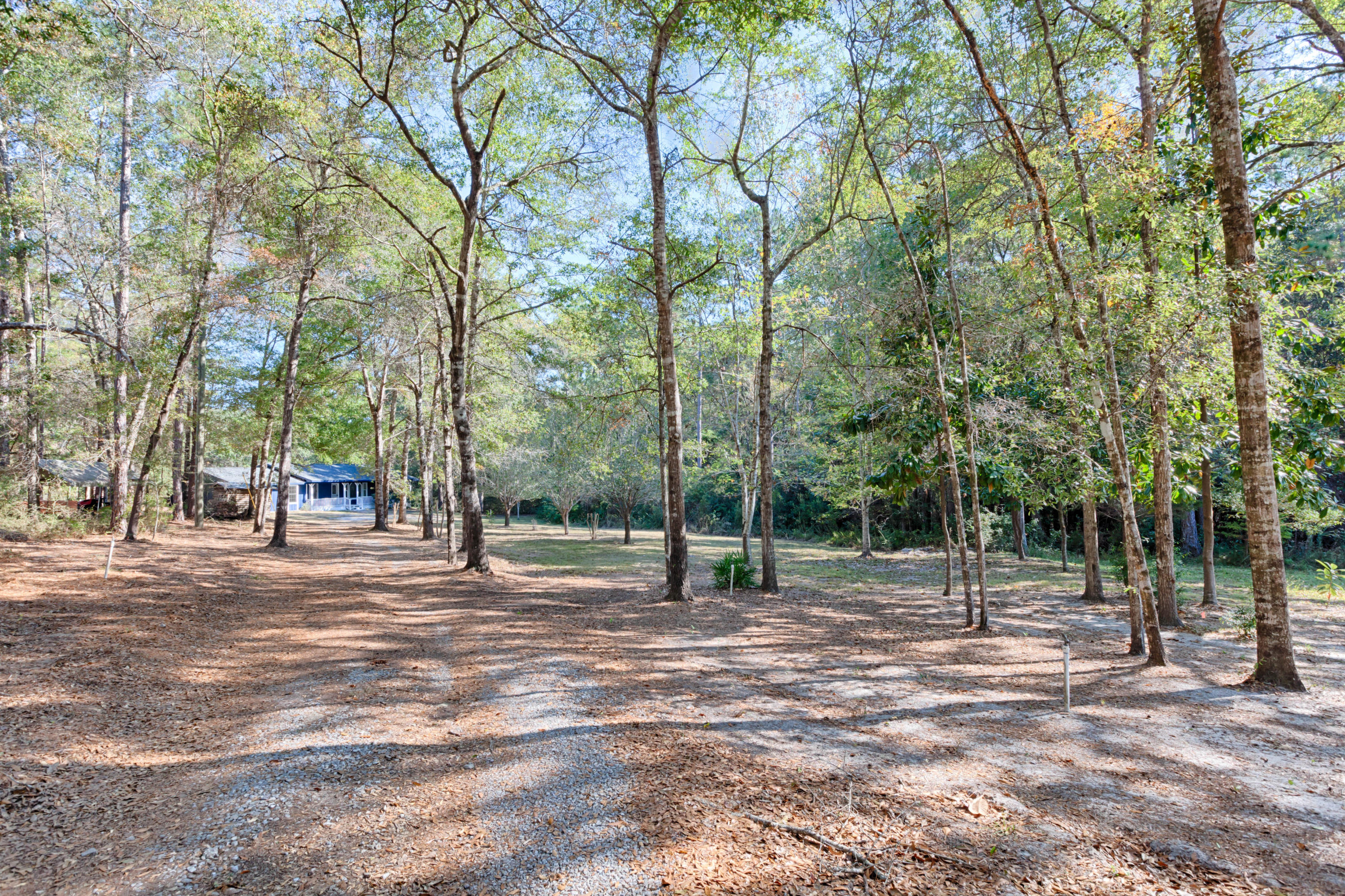 LANDINGS UNRECD THE - Residential