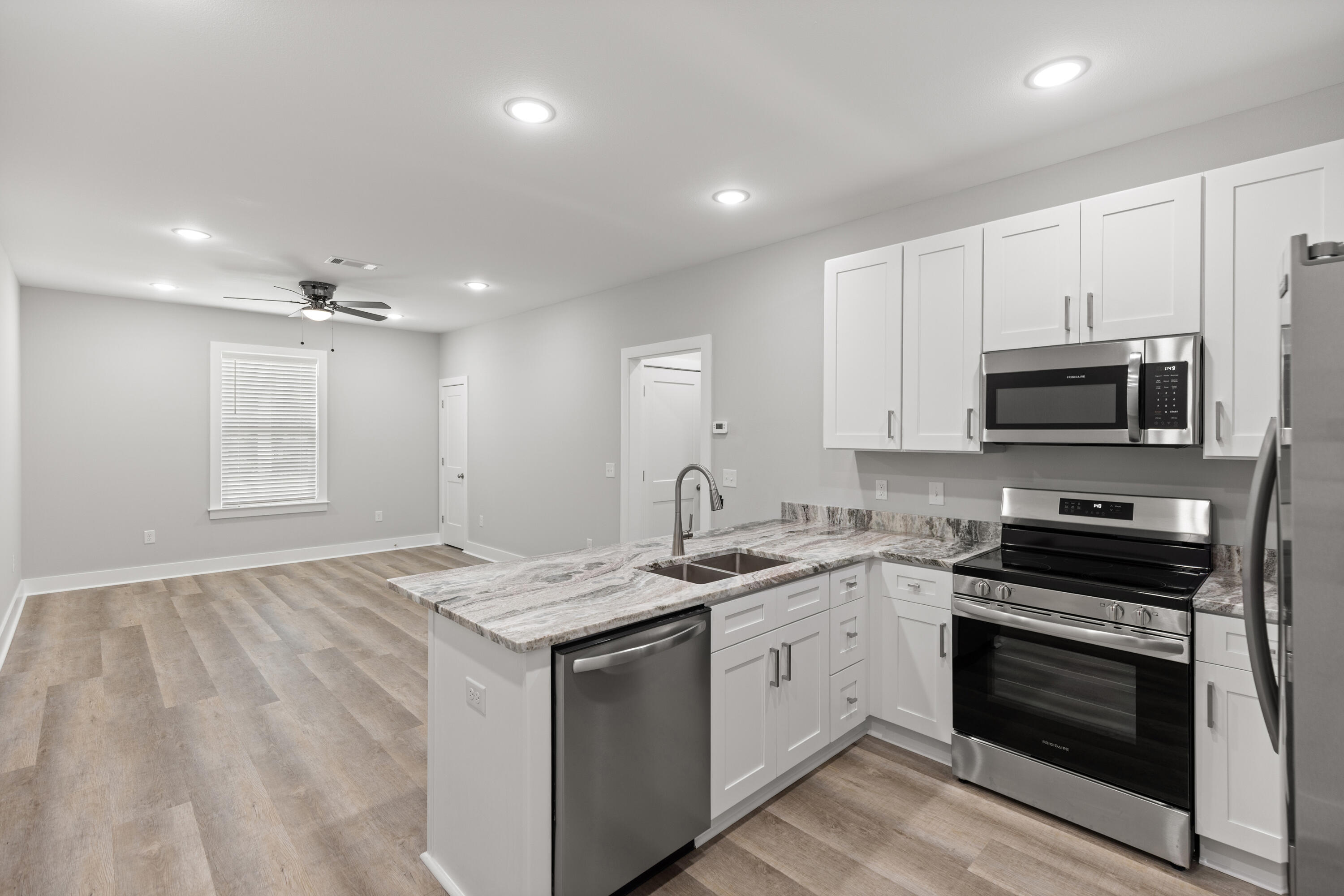 165 South - Residential Lease