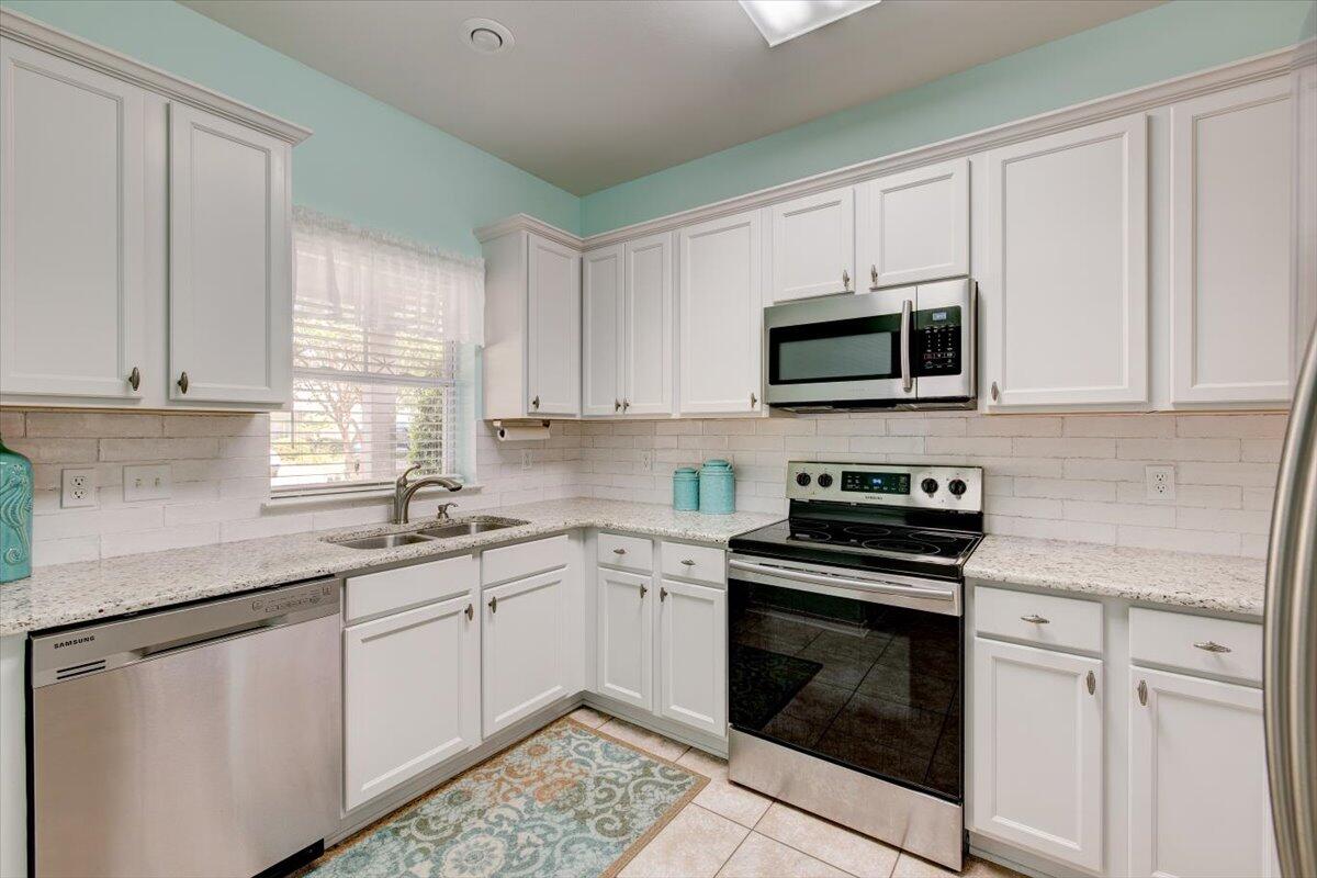 PLANTATION AT SANTA ROSA - Residential