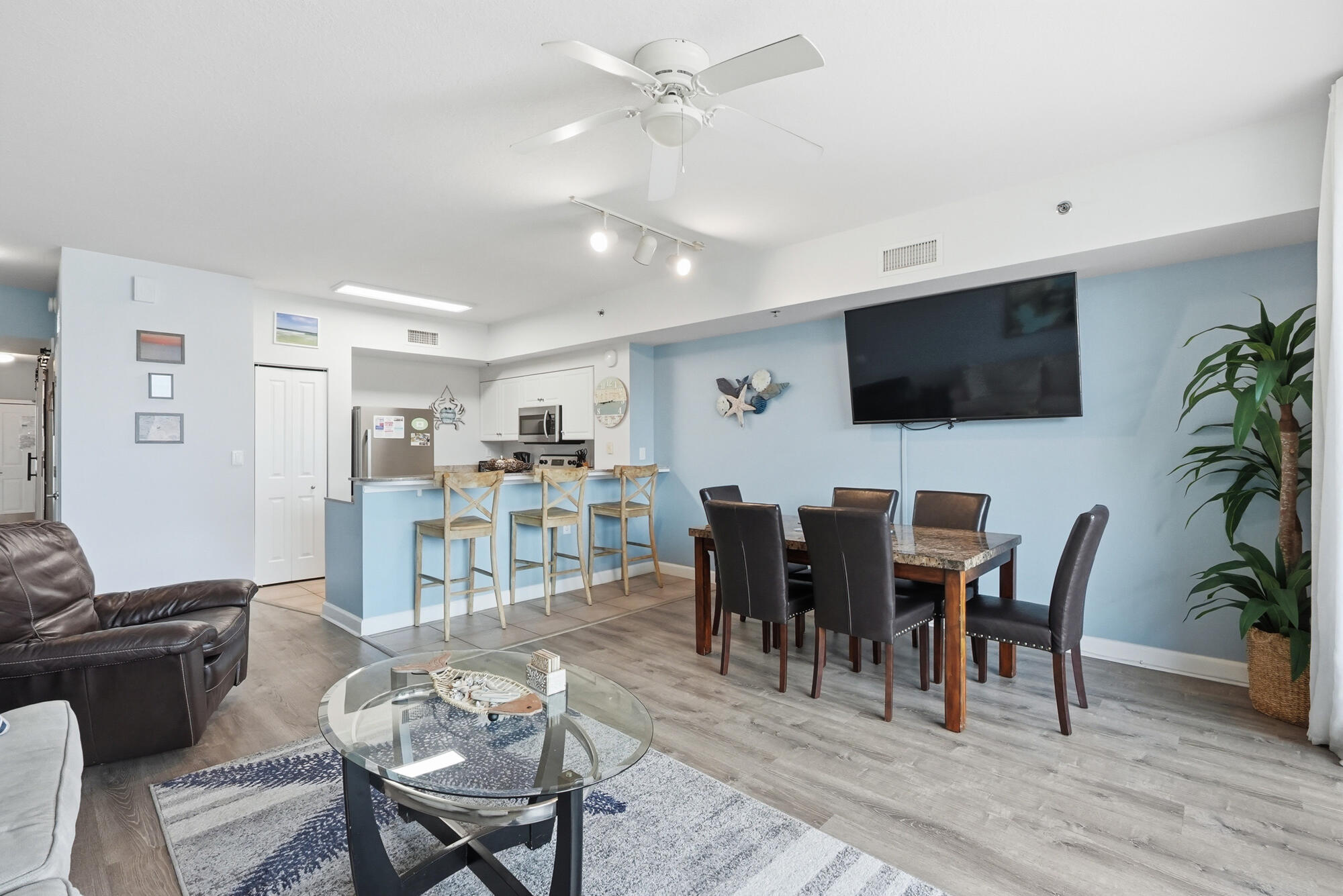 SHORES OF PANAMA - Residential