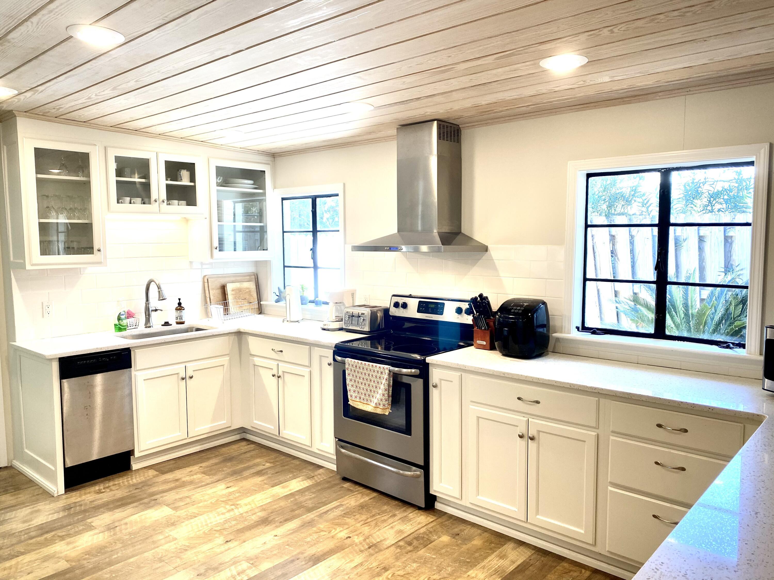 SEAGROVE 3RD ADDN - Residential
