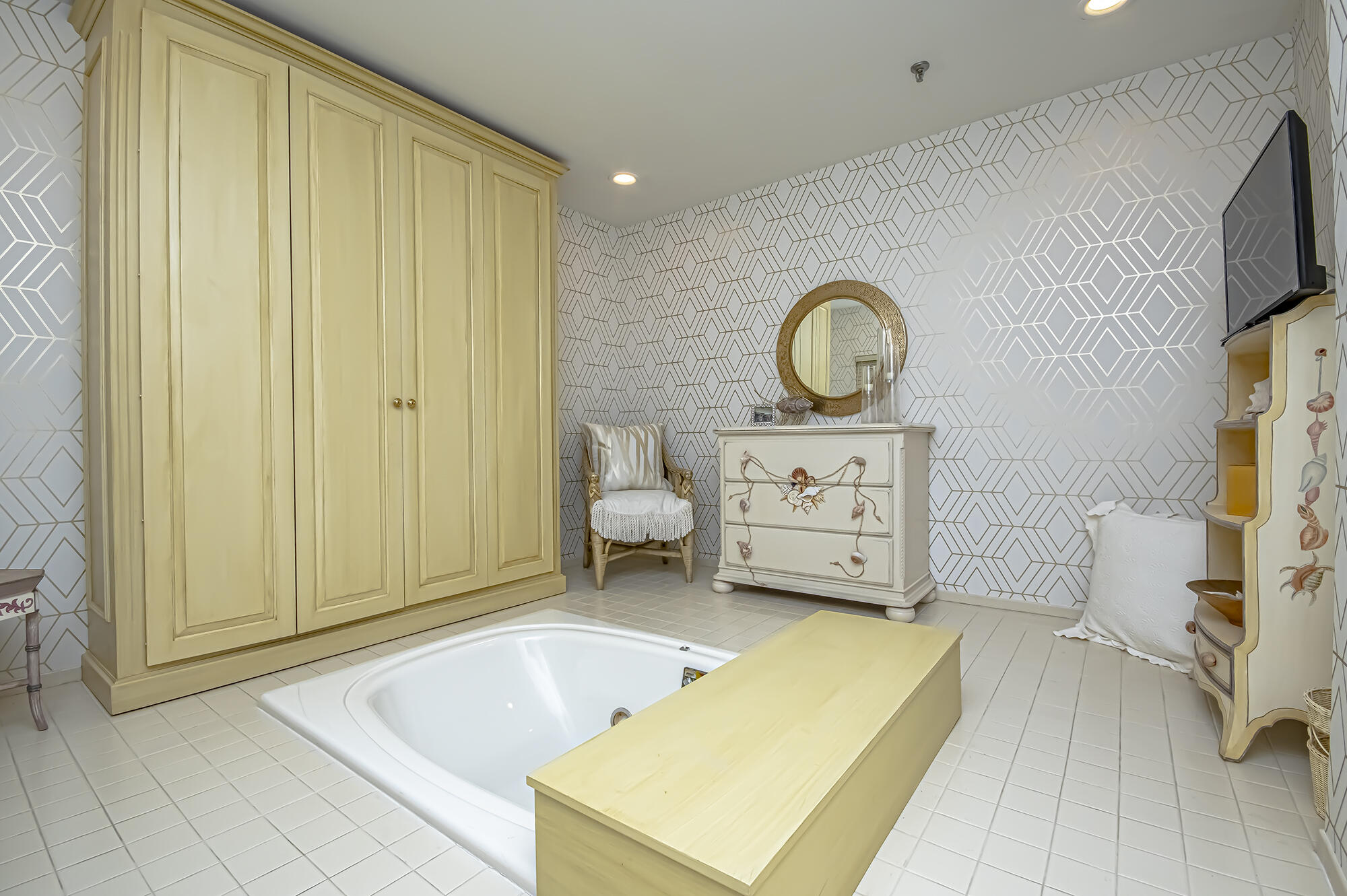 WATERCREST CONDO - Residential